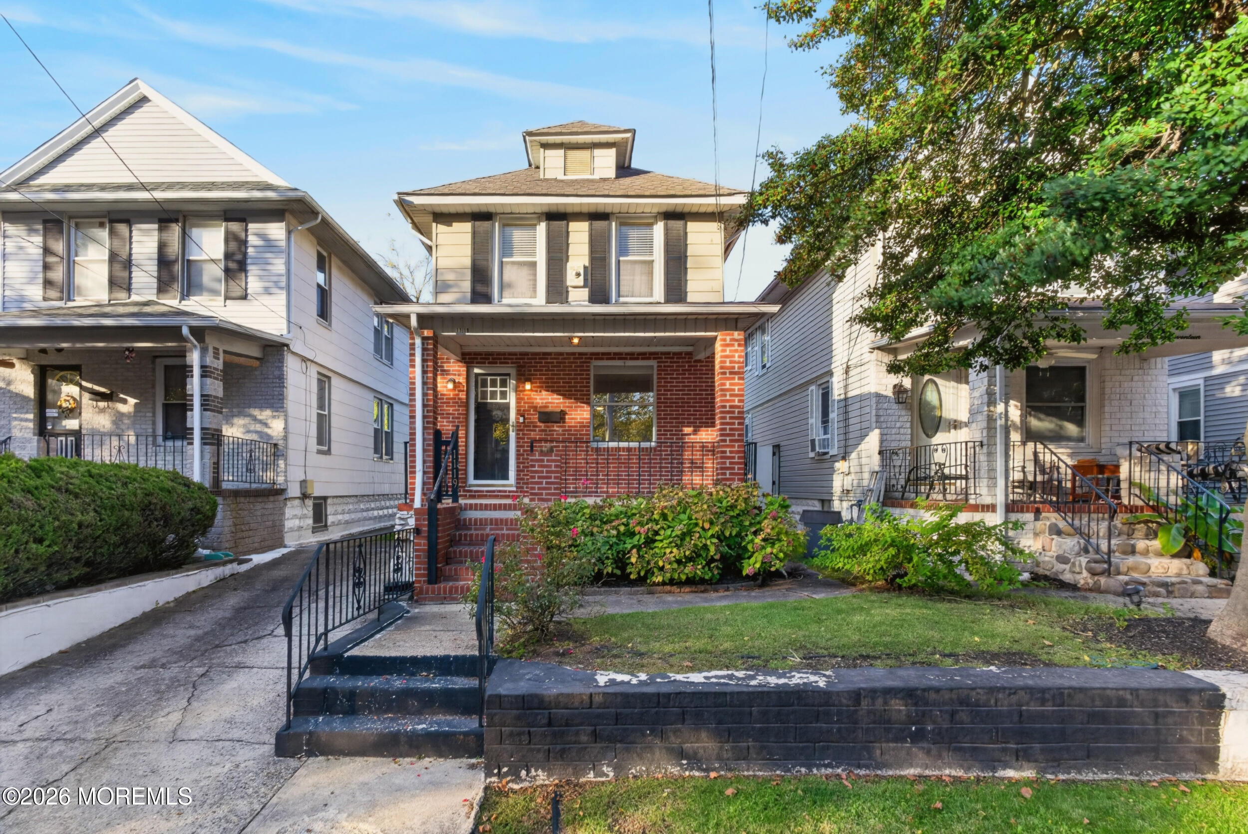 1119 1st Avenue Image 2