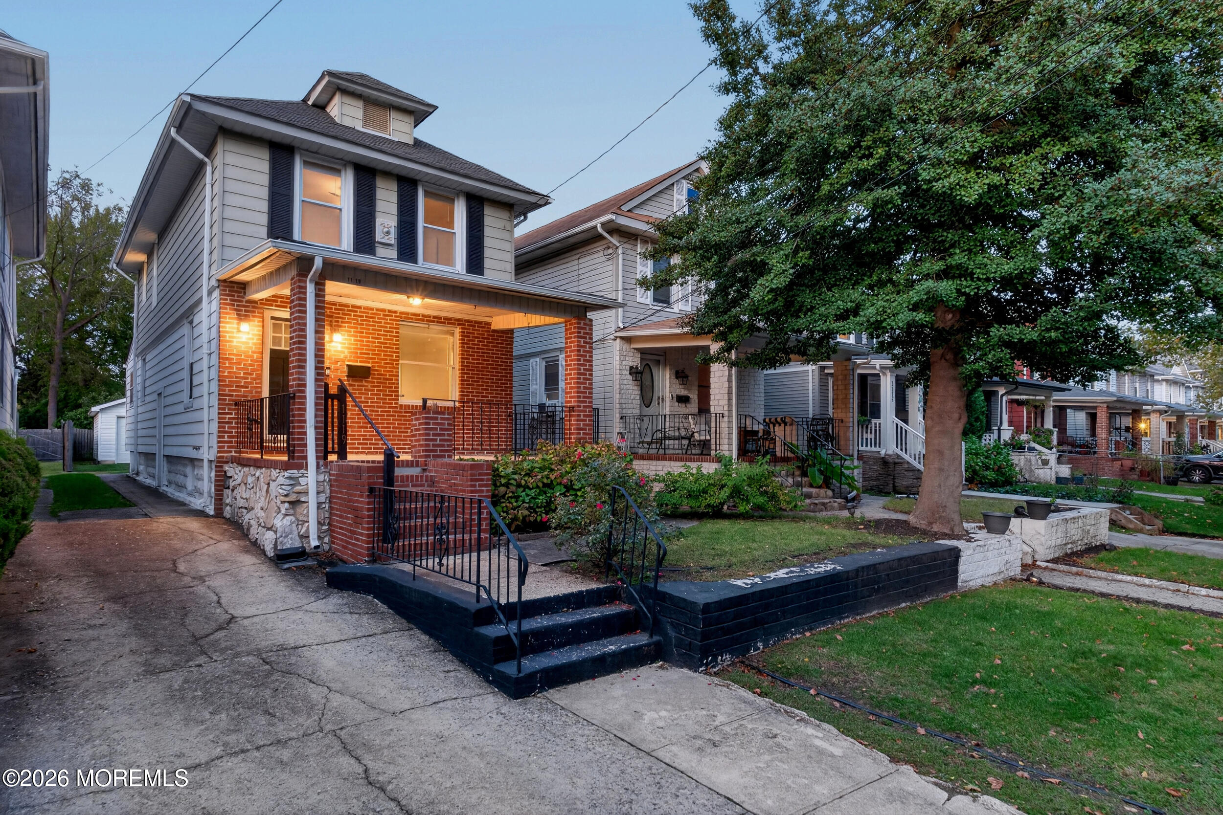 1119 1st Avenue Image 4