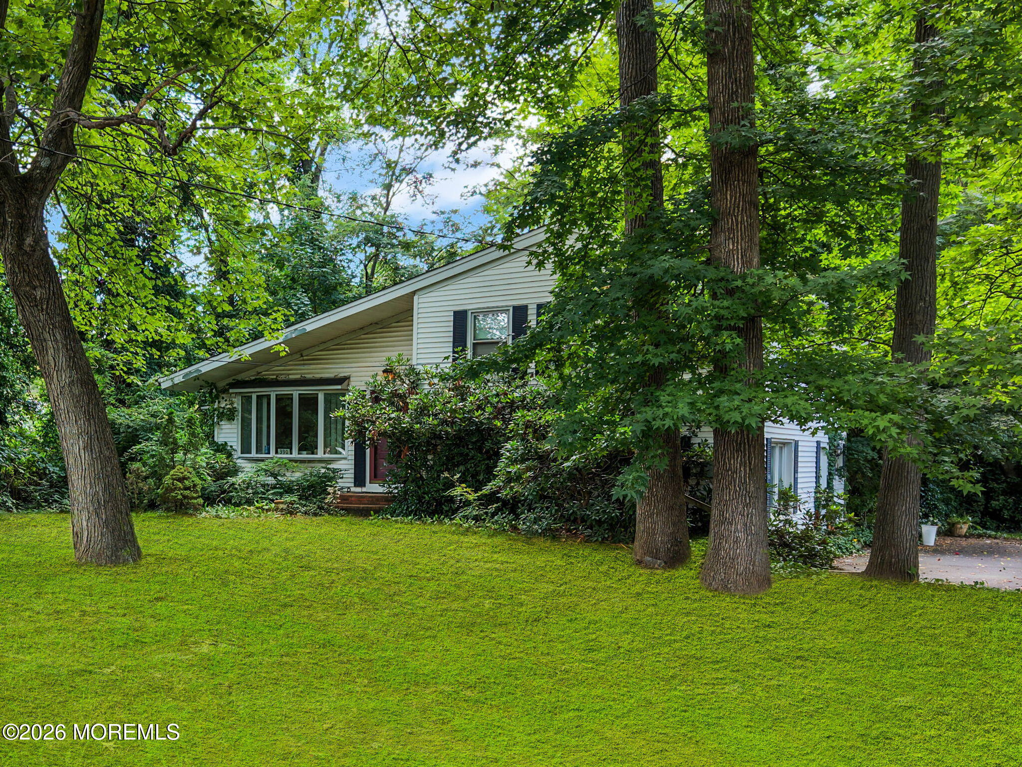 390 Church Street, Belford, NJ, 07718