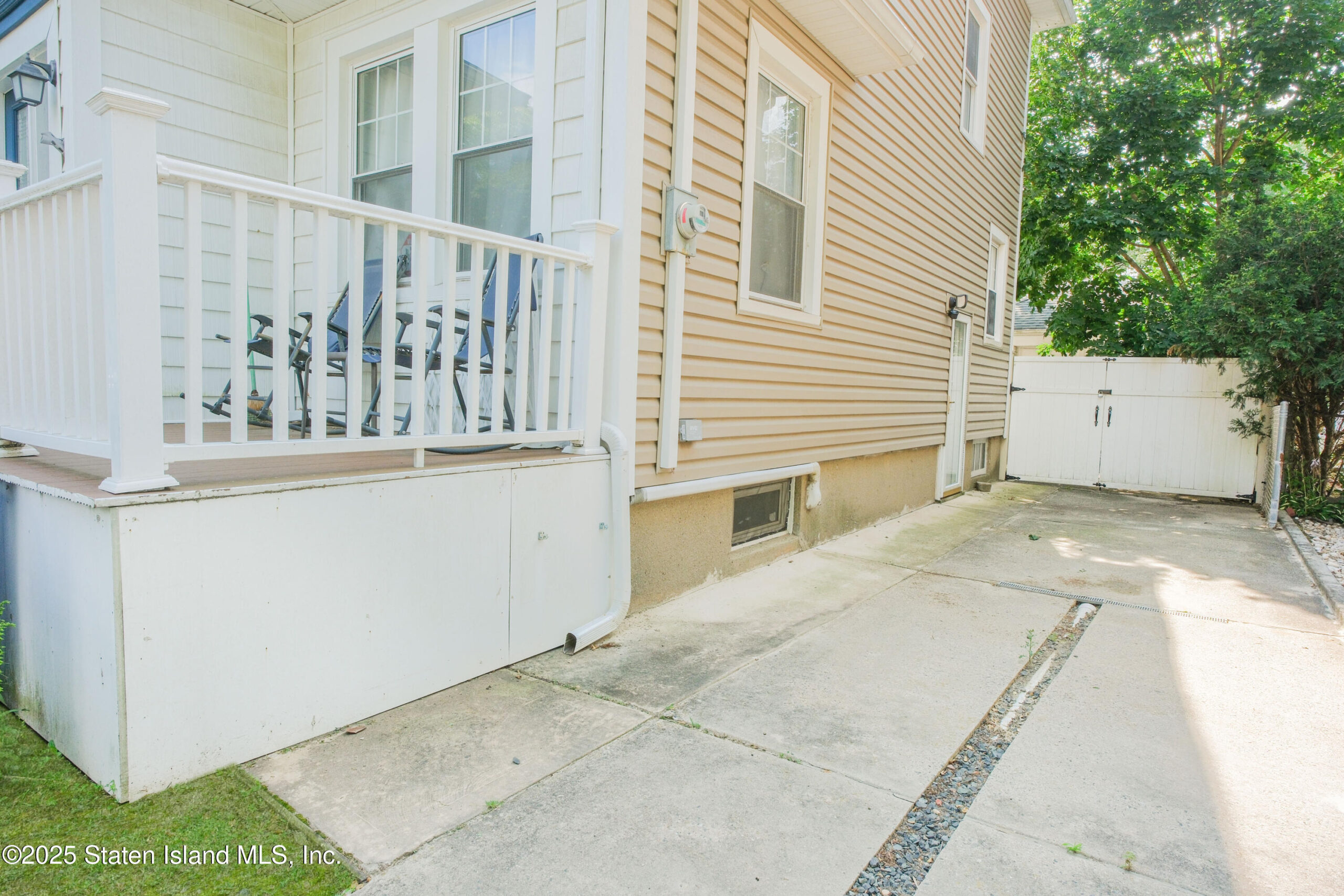 108 Crystal Avenue Image 3