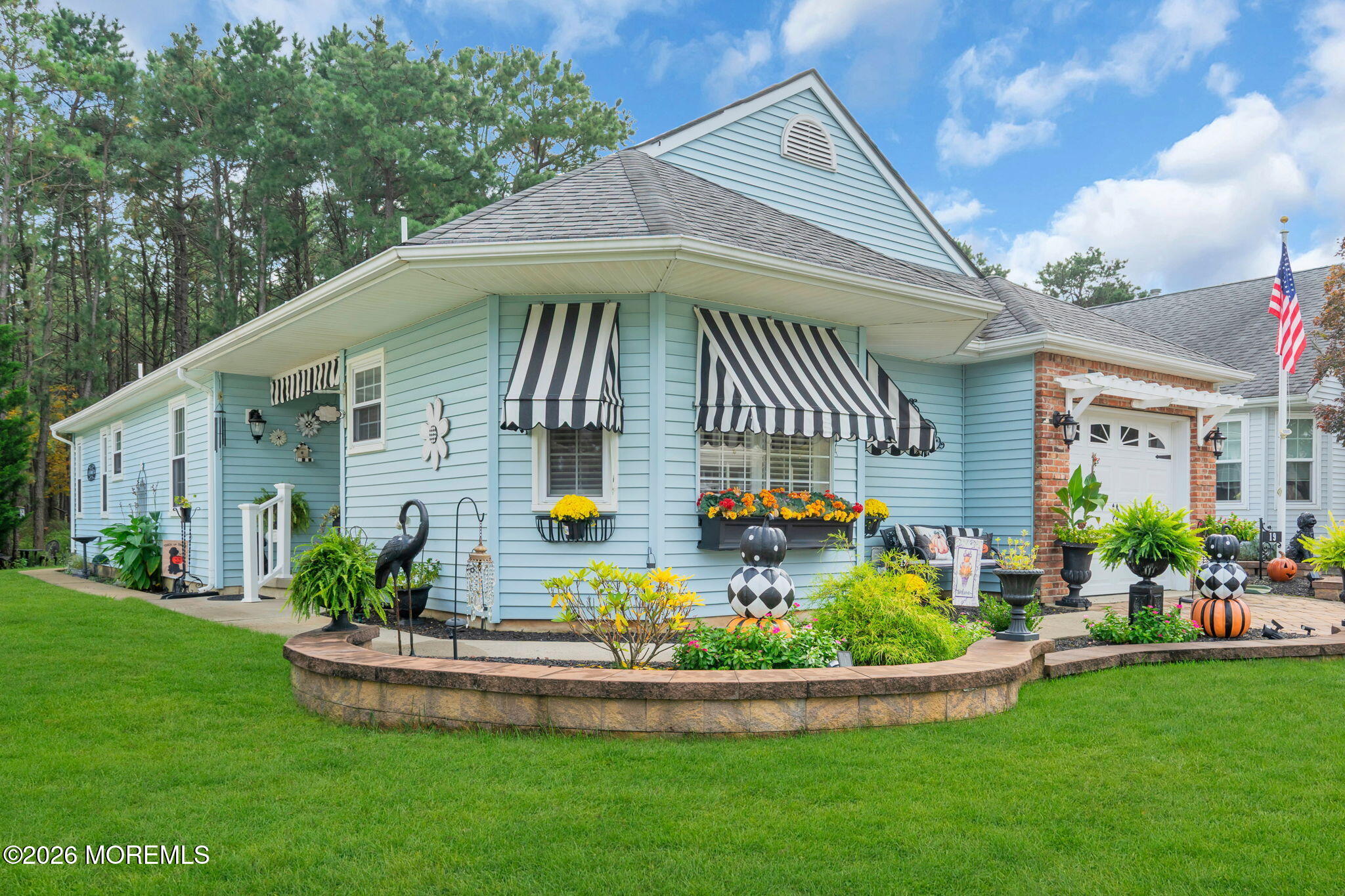 19 Weybridge Court, Toms River, NJ, 08757