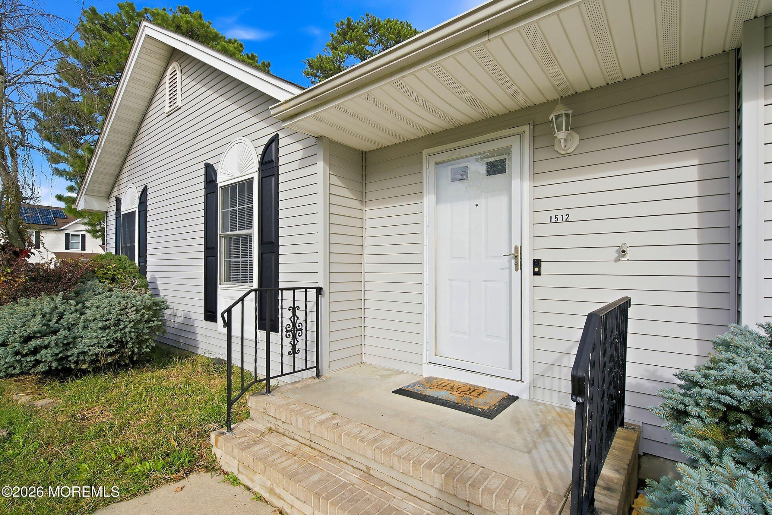 1512 Bismarck Street Image 2
