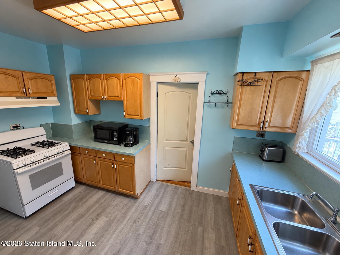 108 Crystal Avenue, Staten Island, NY, 10314 image 8