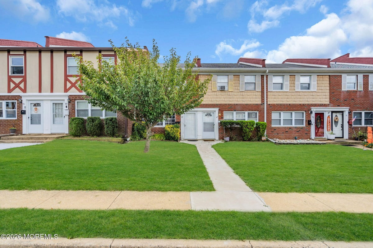 87 Briar Mills Drive 87, Brick, NJ, 08724