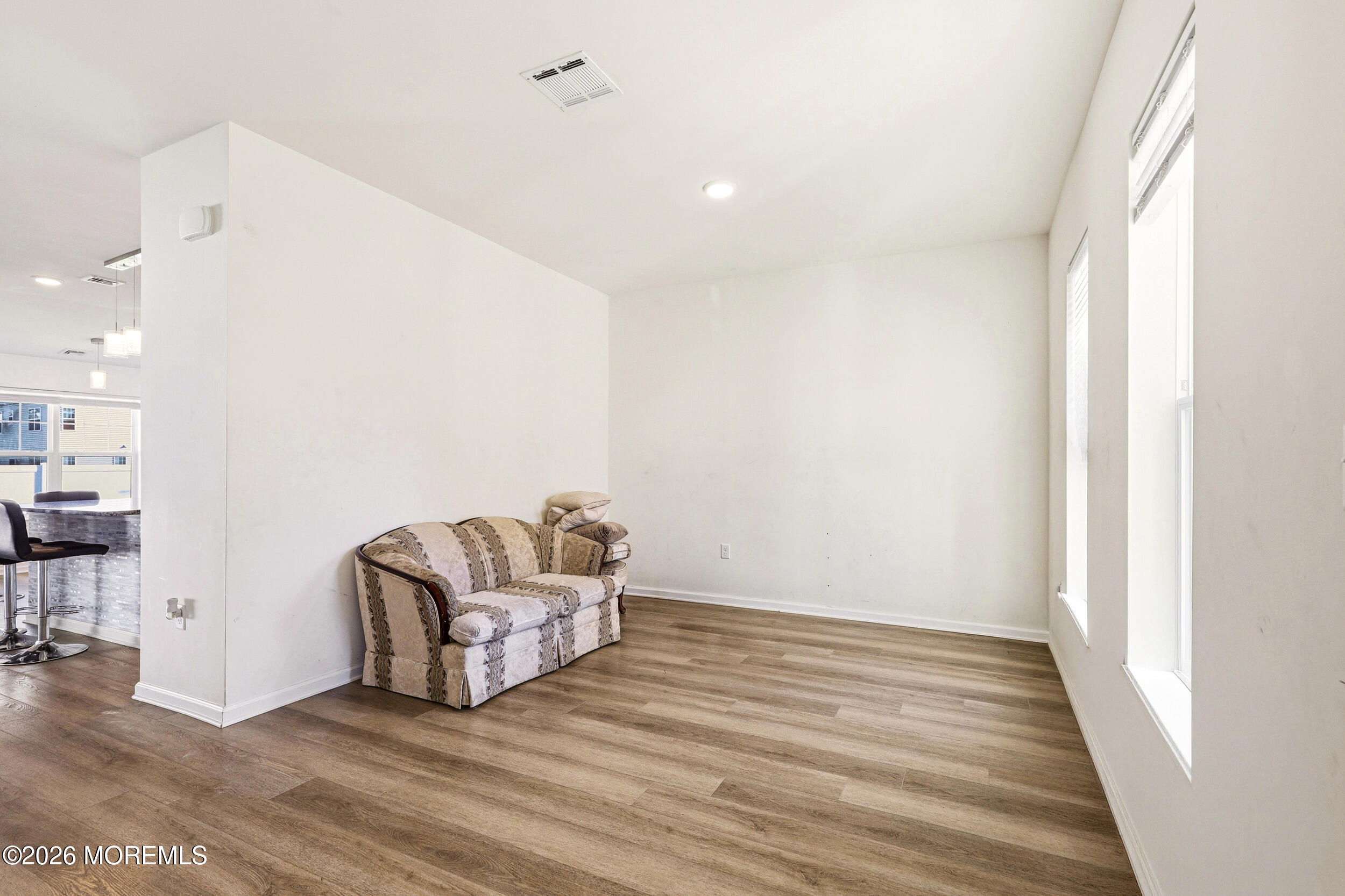 17 4th Avenue Image 5