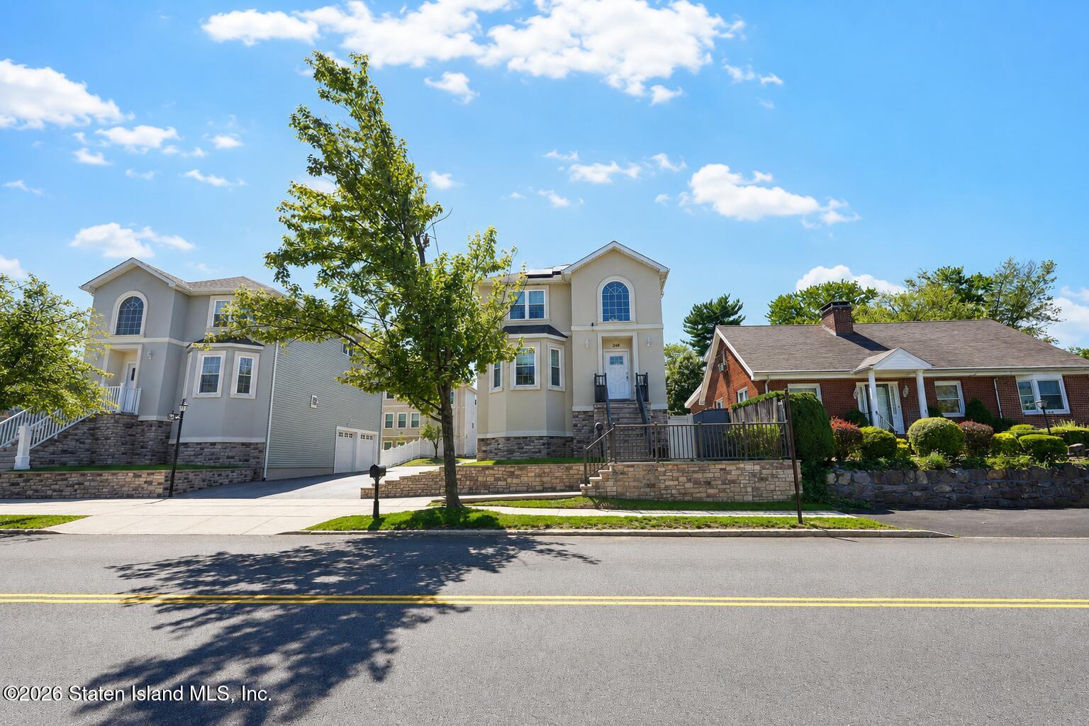 348 Clarke Avenue Image 3