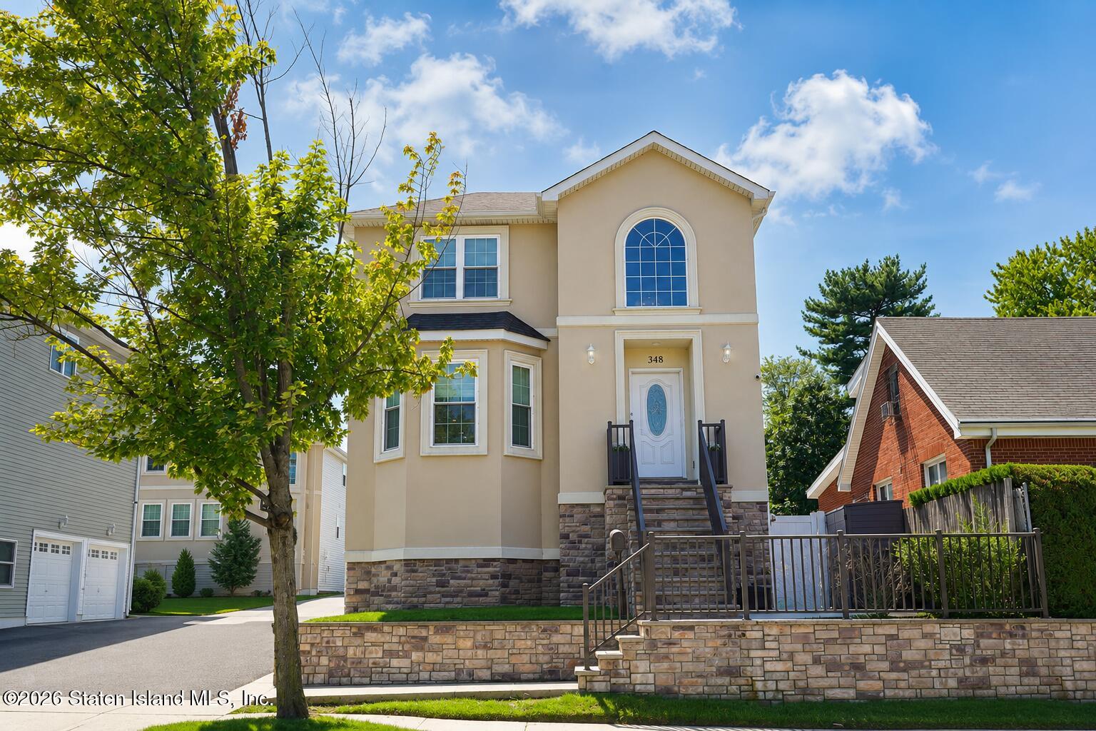 348 Clarke Avenue Image 2