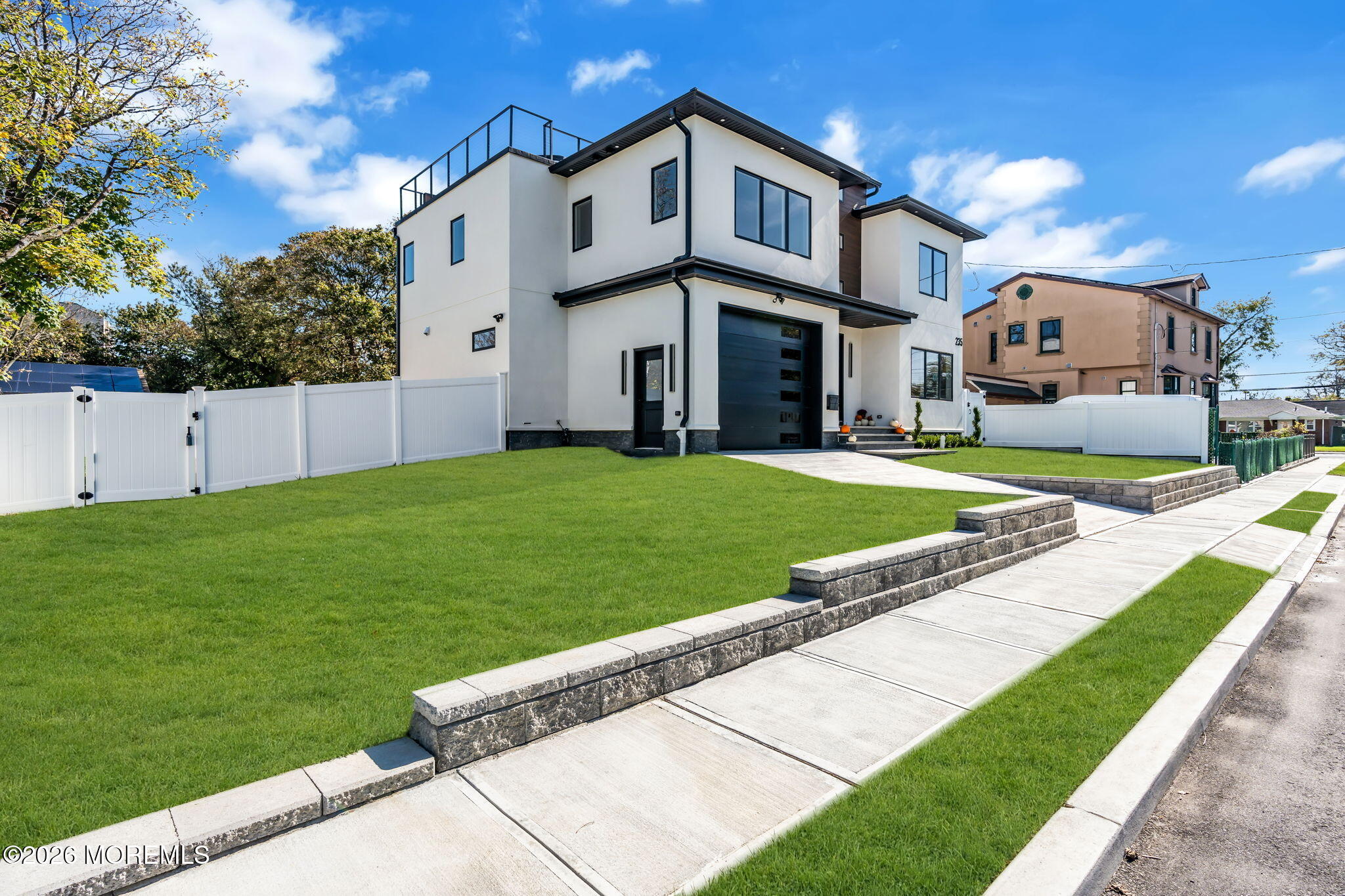 235 Hearn Avenue Image 3