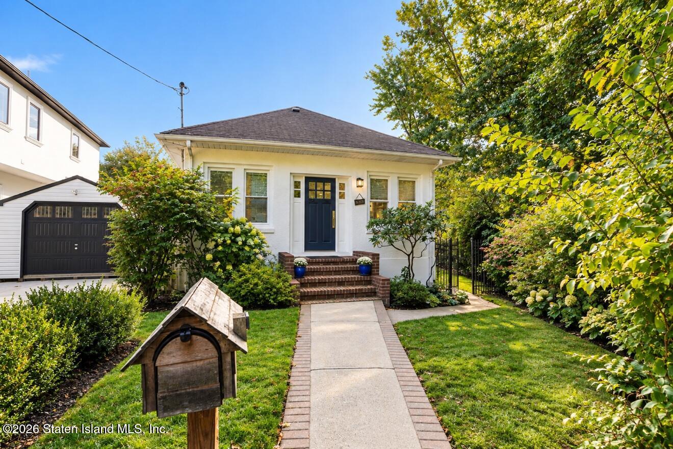 68 Eleanor Street, Staten Island, NY, 10306
