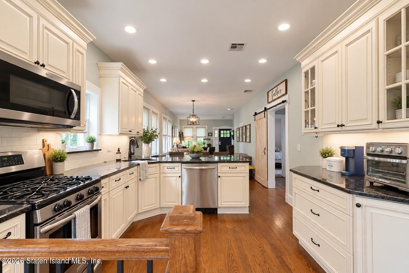 68 Eleanor Street, Staten Island, NY, 10306 image 11