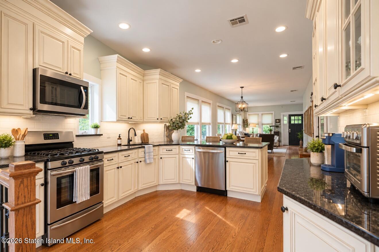 68 Eleanor Street, Staten Island, NY, 10306 image 10