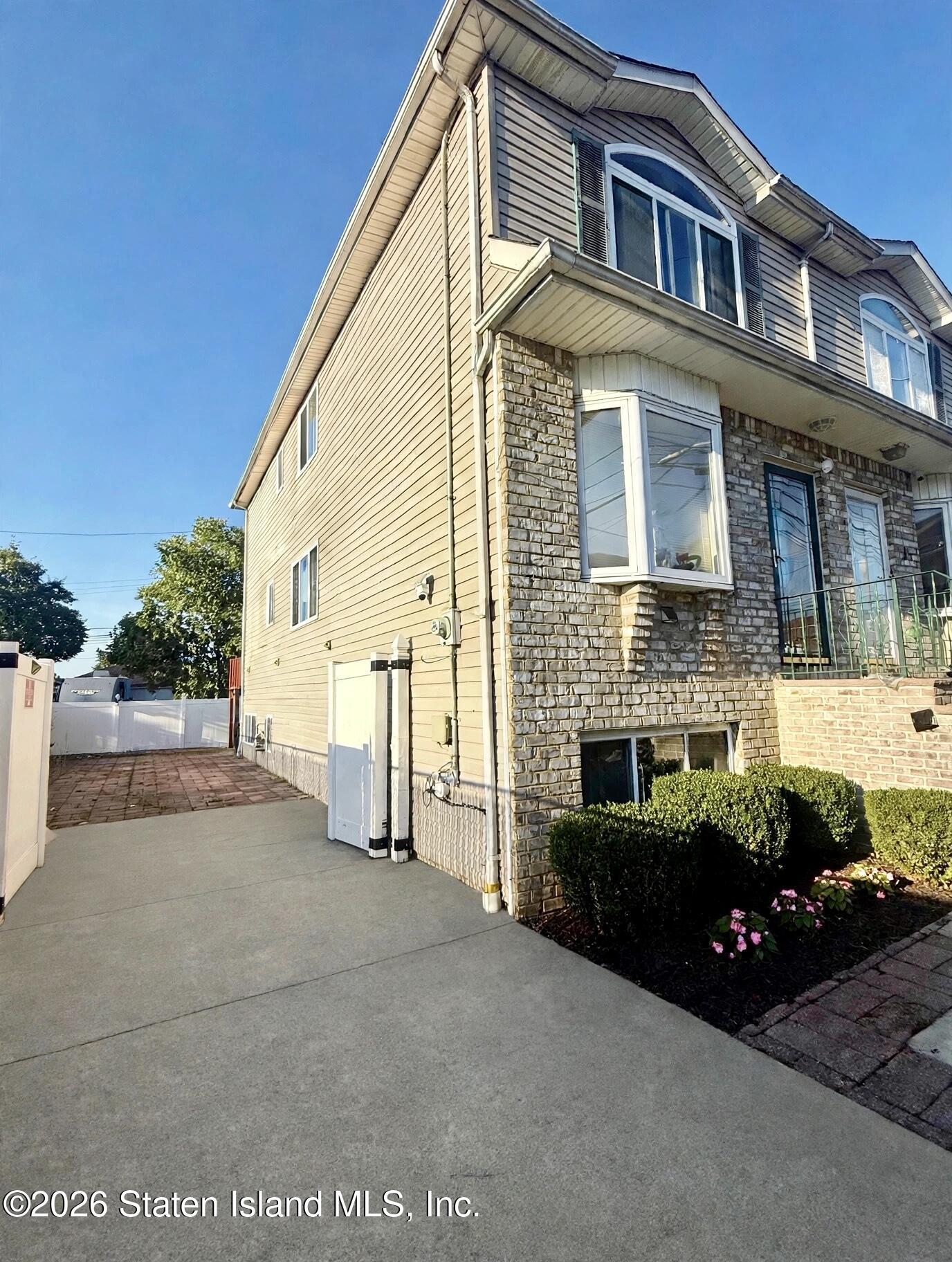 25 Lyceum Court, Staten Island, NY, 10310