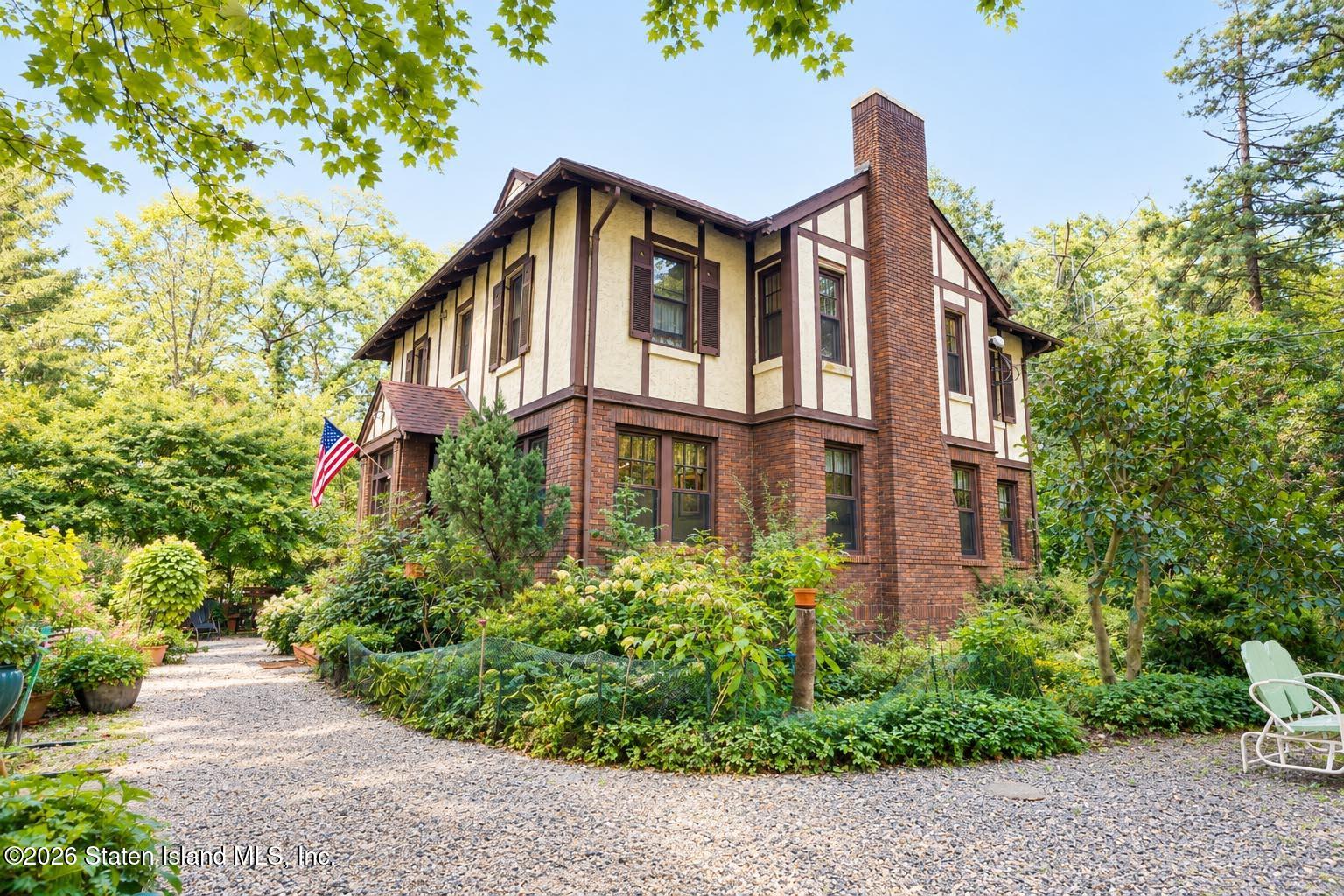 231 Douglas Road Image 5