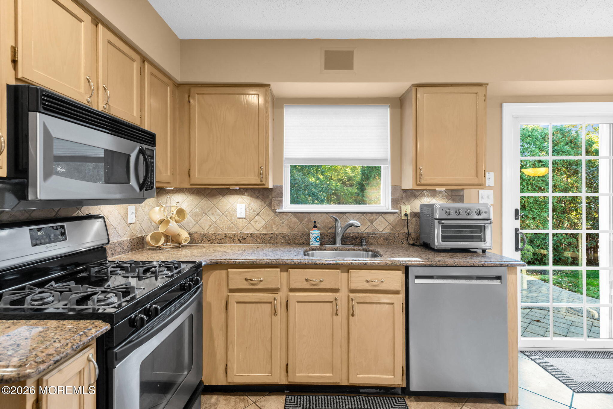 38 Hyer Court, Aberdeen, NJ, 07747 image 27