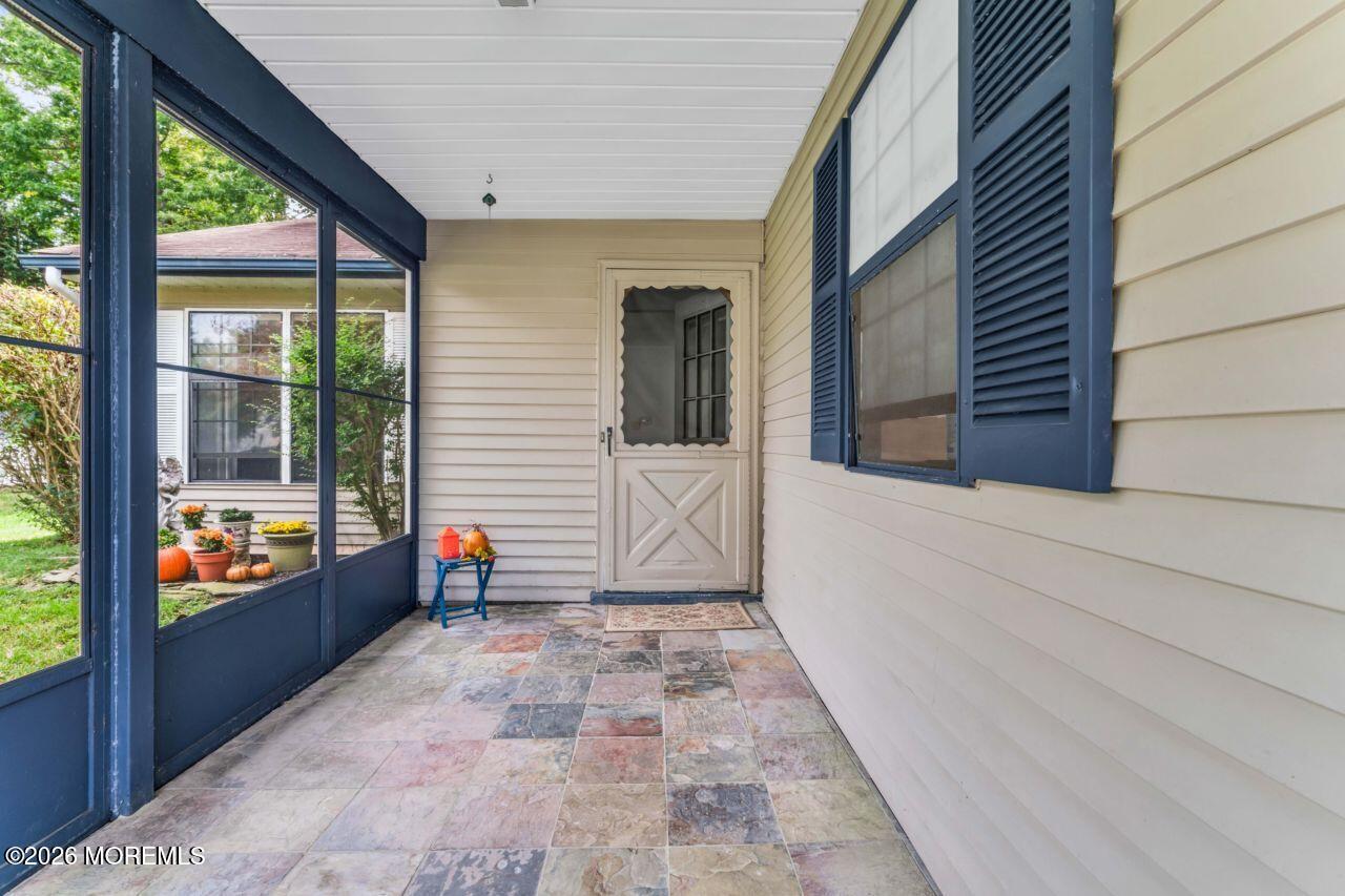 235 Lexington Drive Image 3