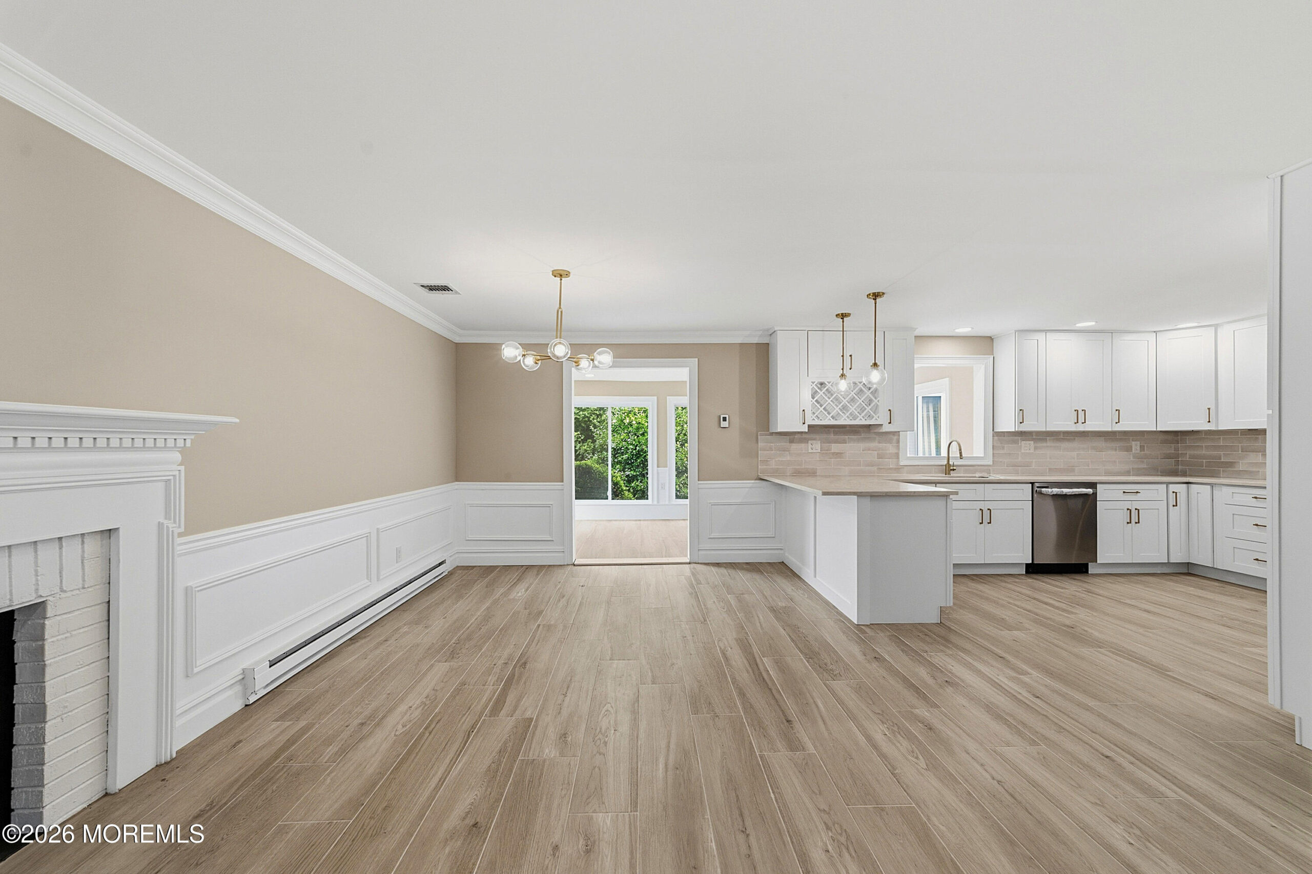 66 Essex Road 66B Image 5