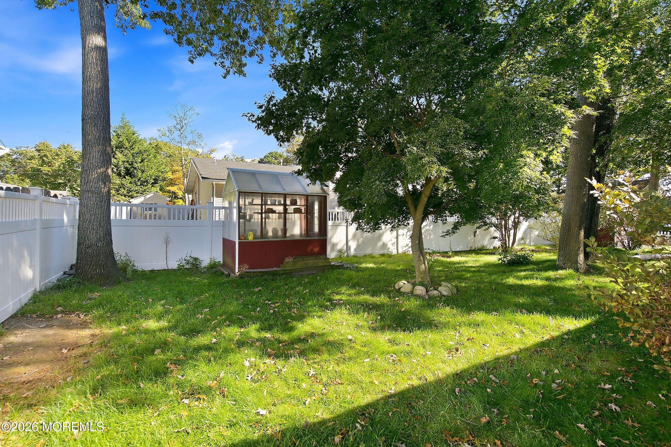 1129 Sylvan Drive Image 4