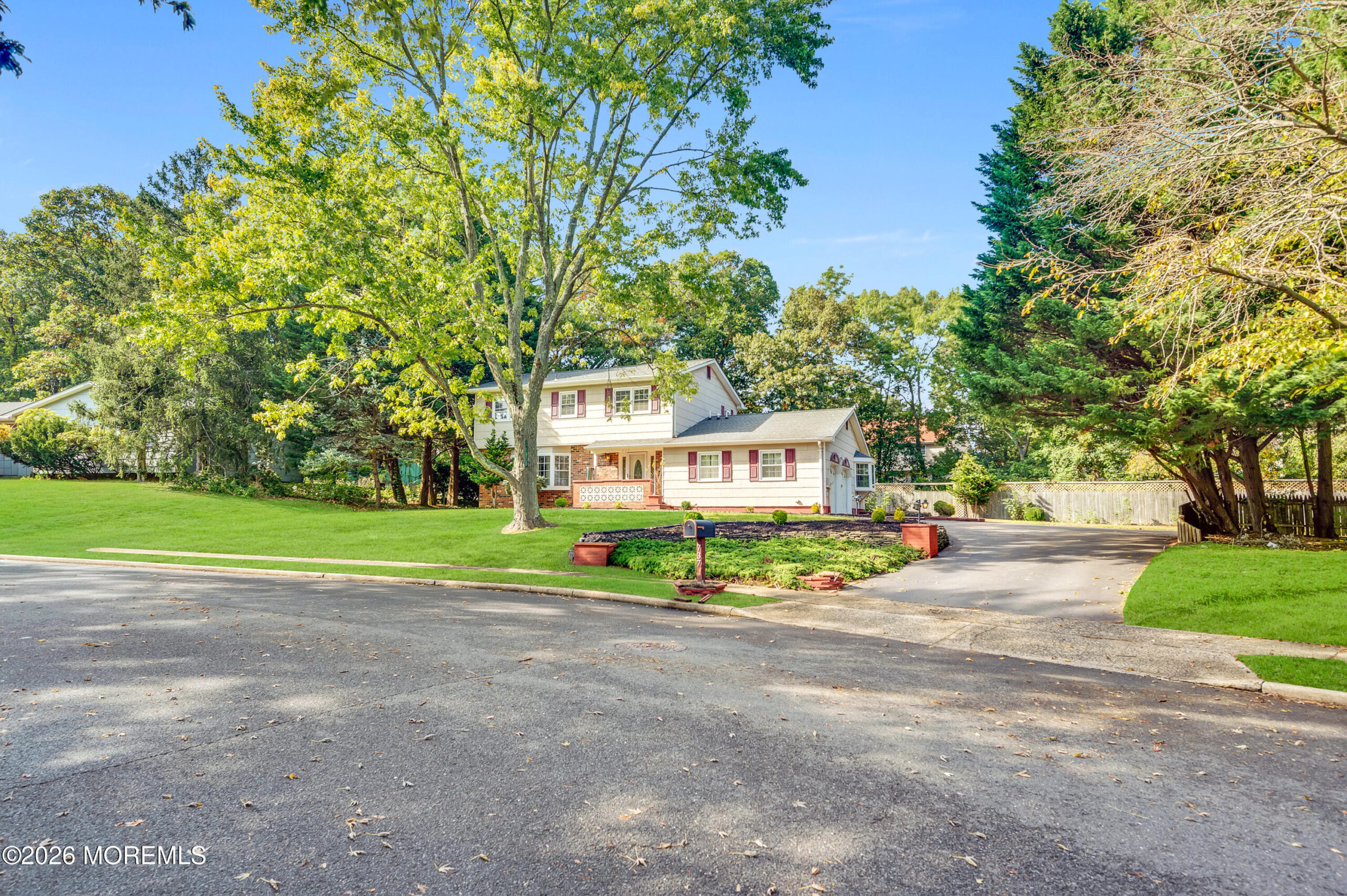 737 Revere Drive Image 3