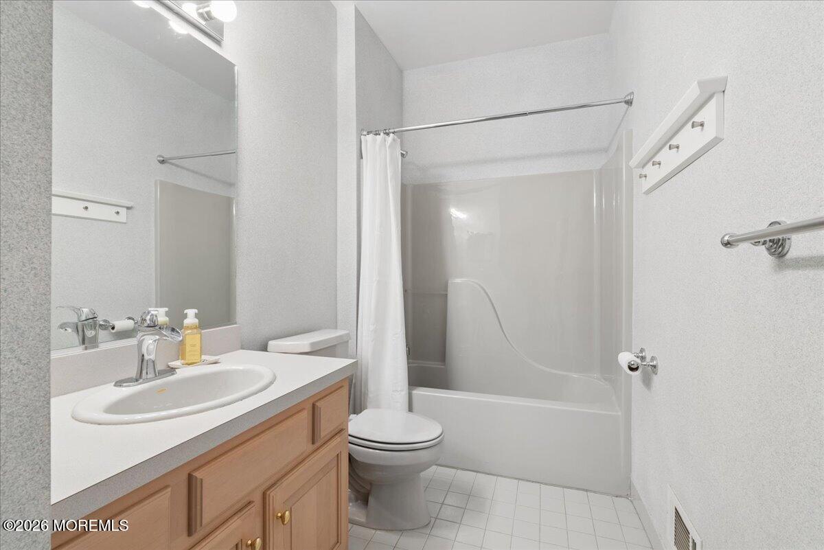 312 Wembley Place, Morganville, NJ, 07751 image 23