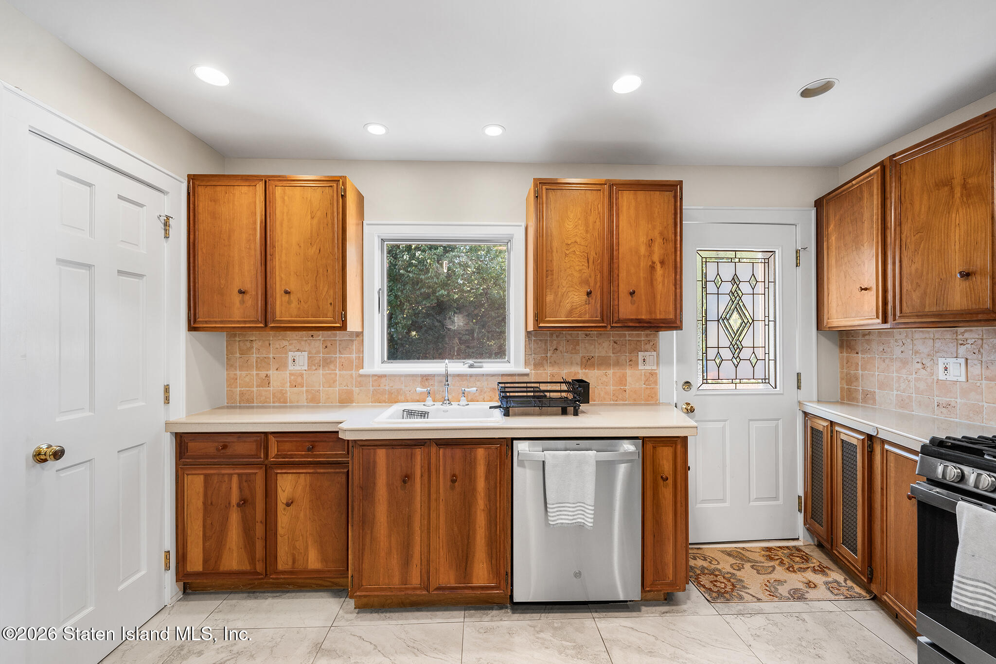 162 Bentley Street, Staten Island, NY, 10307 image 9