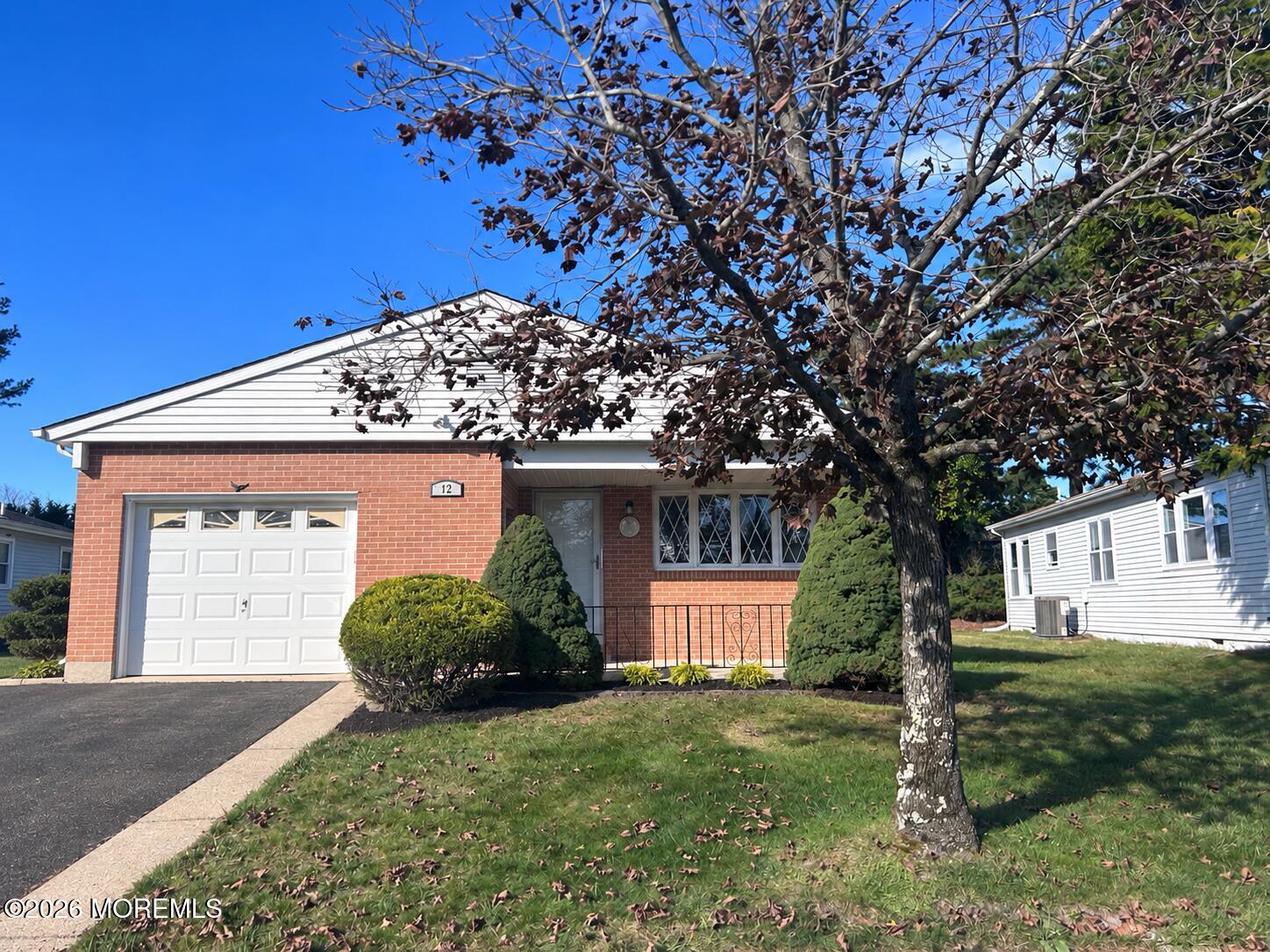 12 Lismore Drive, Toms River, NJ, 08757
