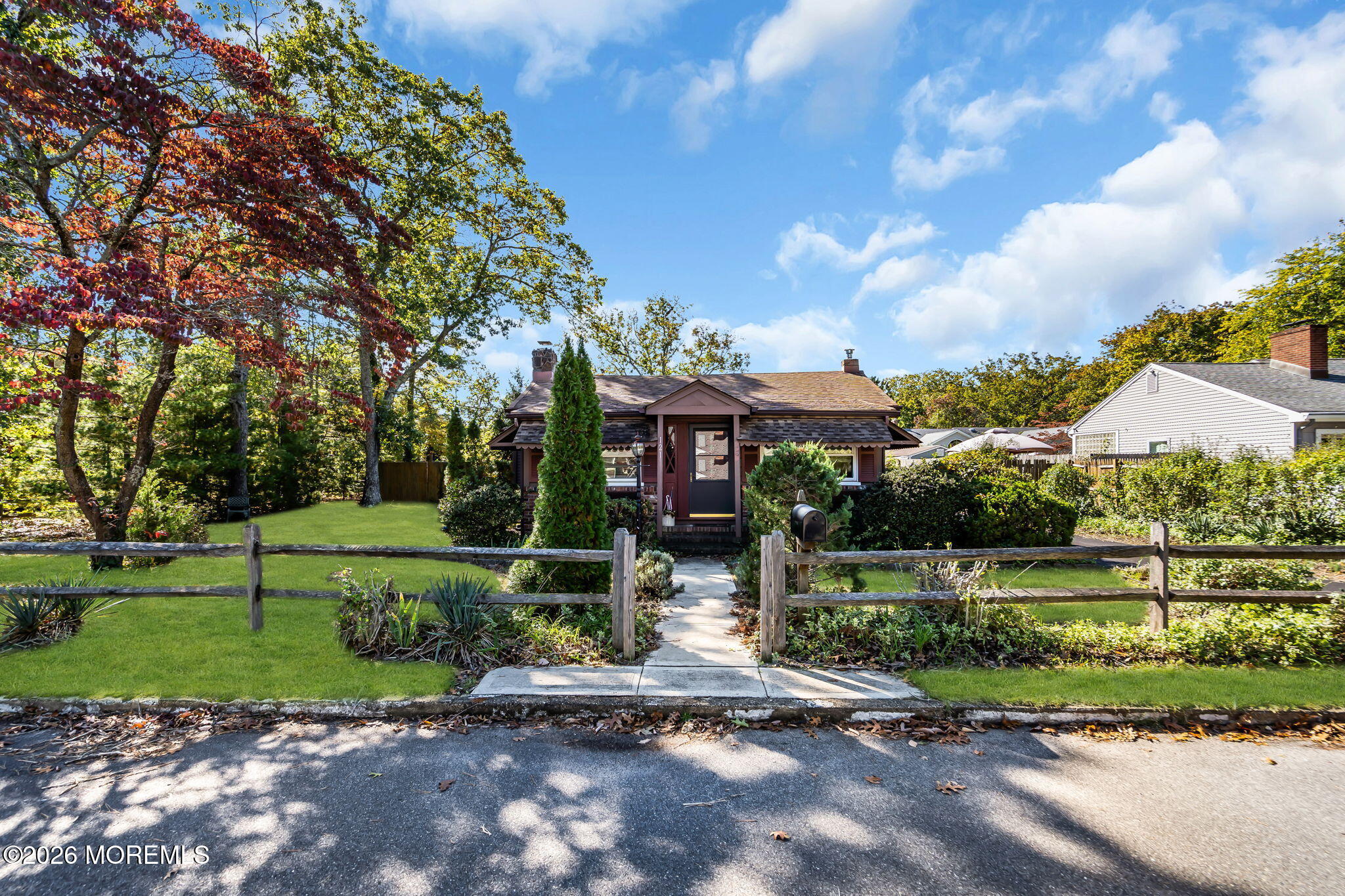 121 Linden Avenue Image 4