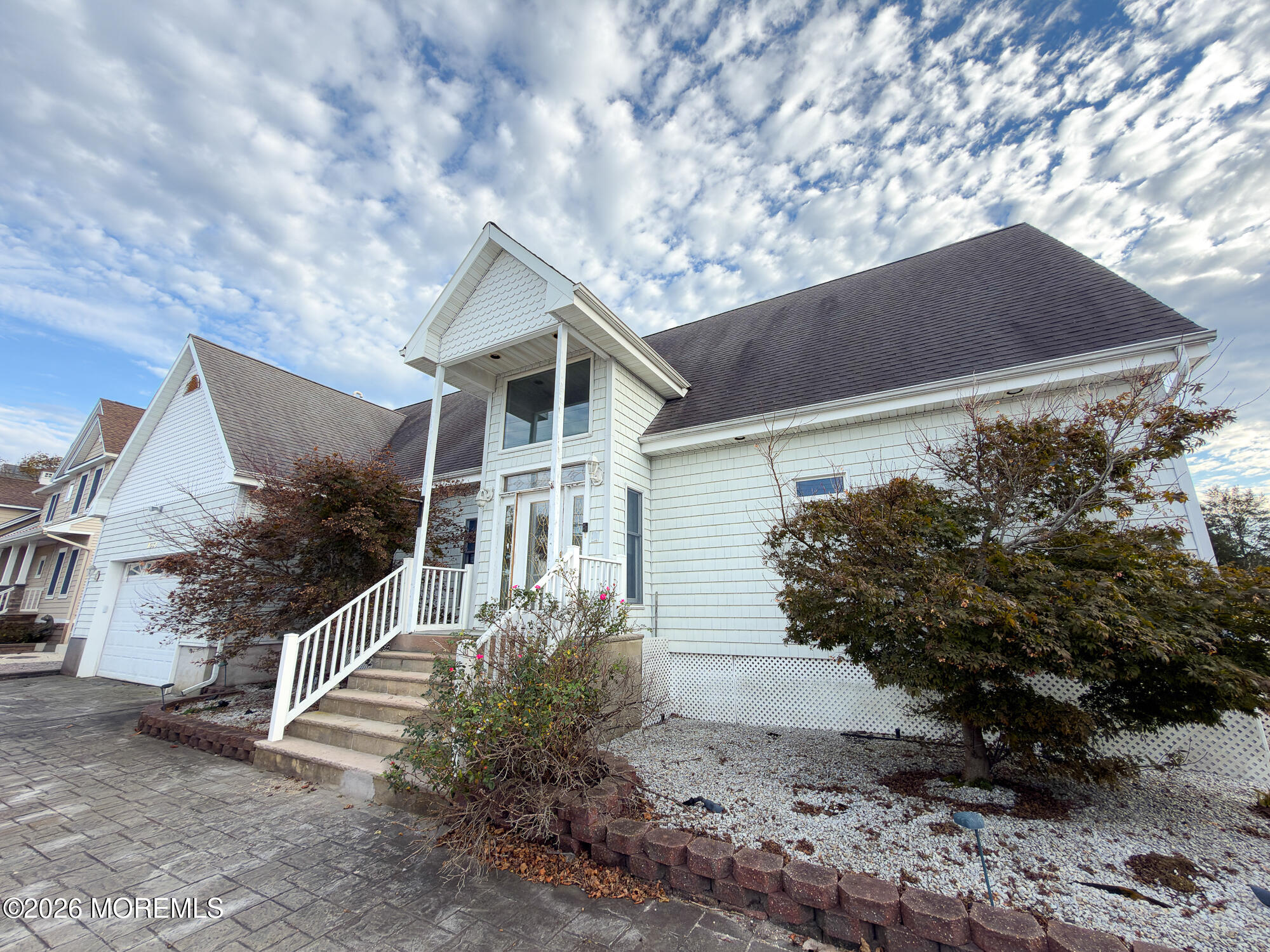 1035 Laurel Boulevard Image 3