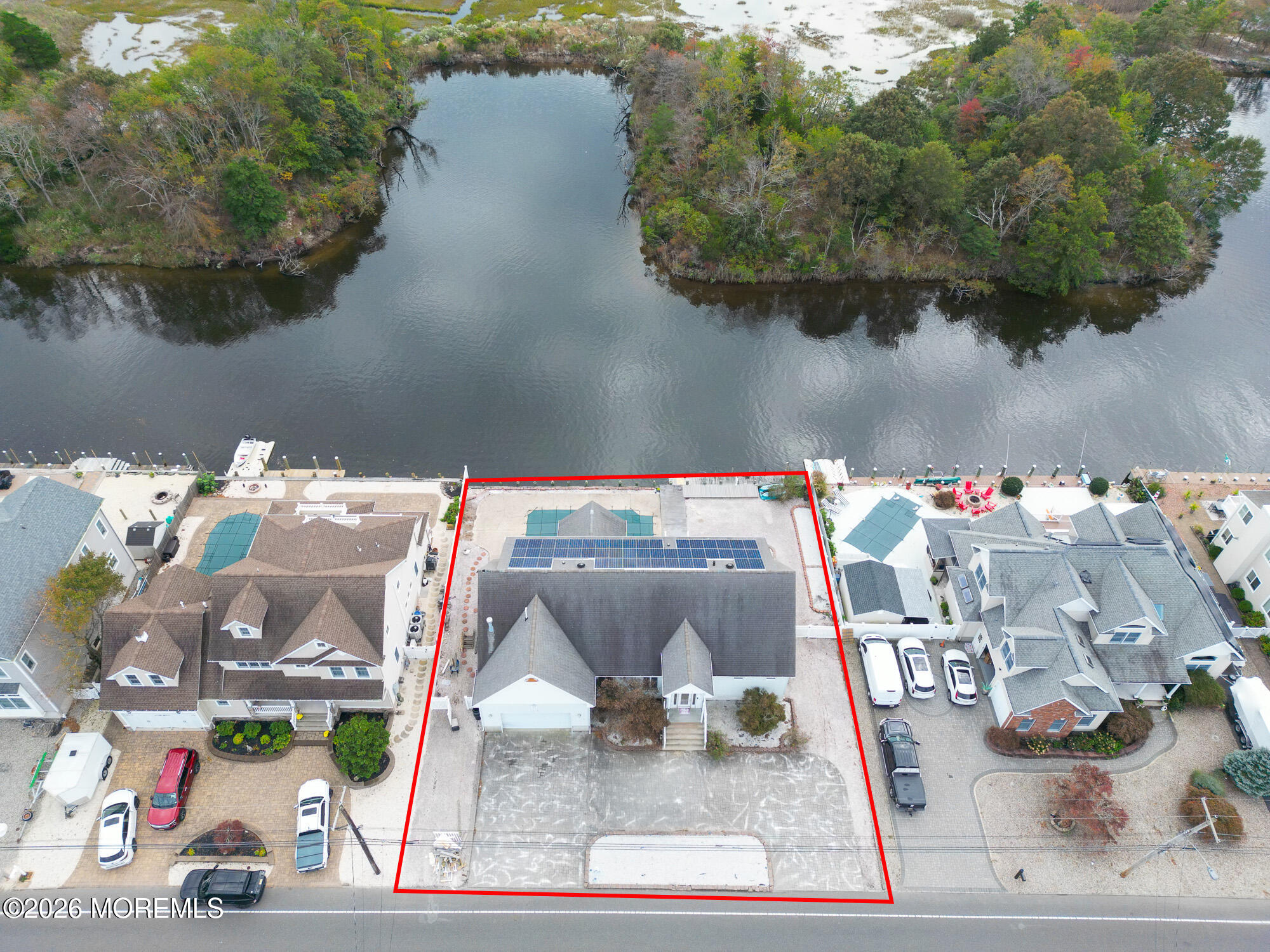 1035 Laurel Boulevard Image 2