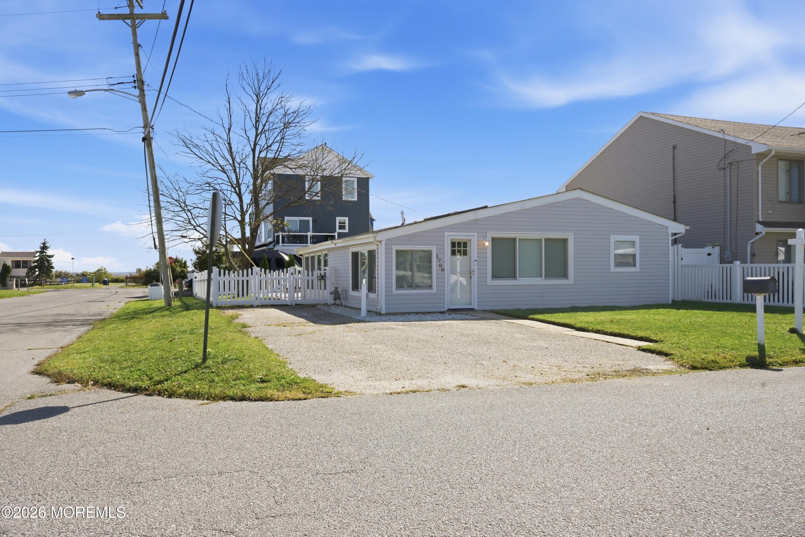 1700 Binnacle Road Image 3