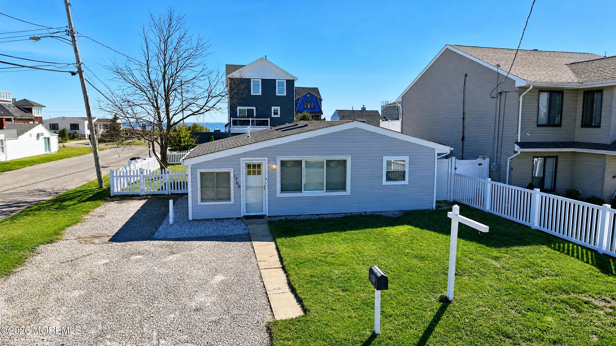 1700 Binnacle Road Image 2