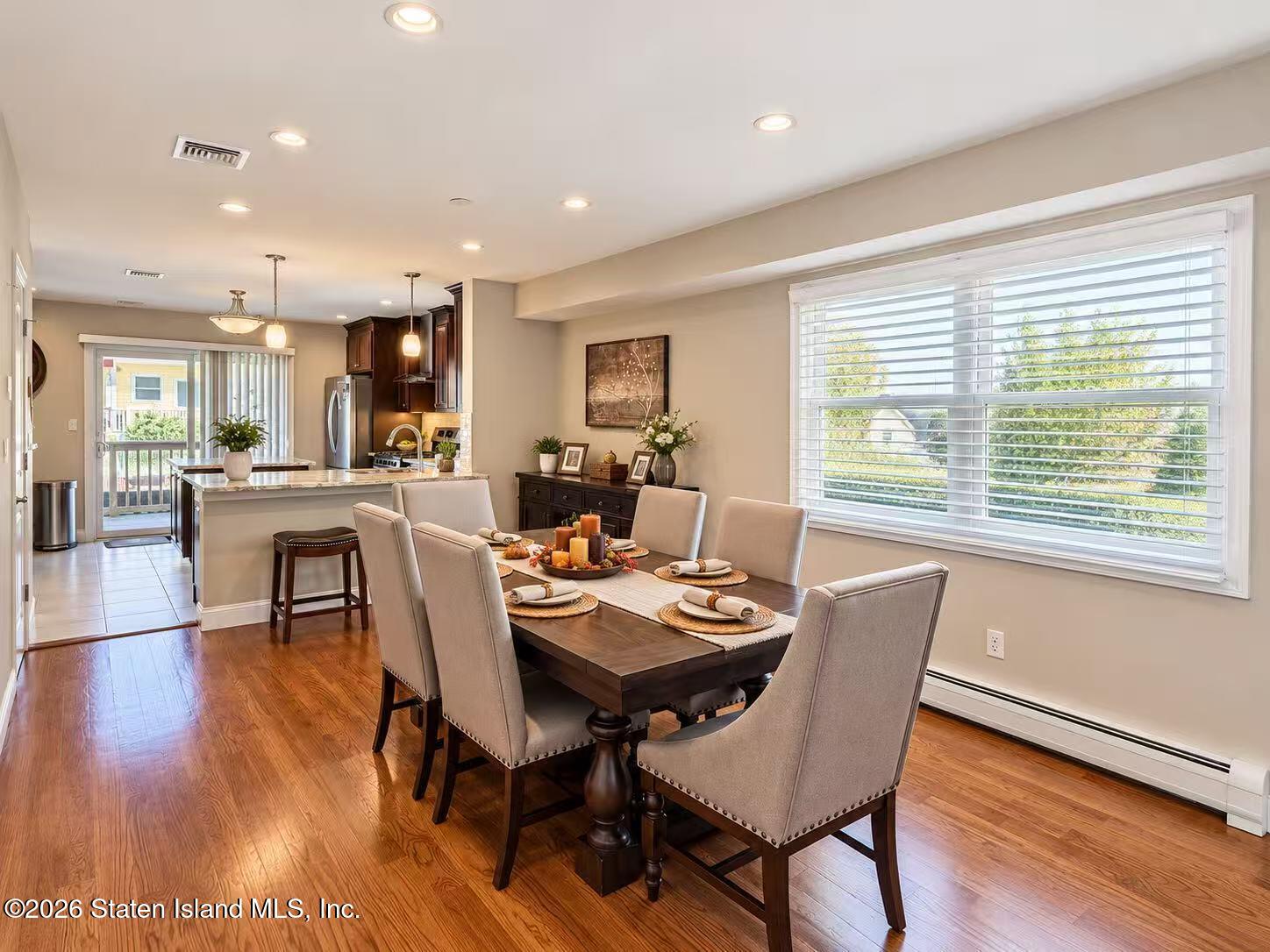 391 Grimsby Street Image 3