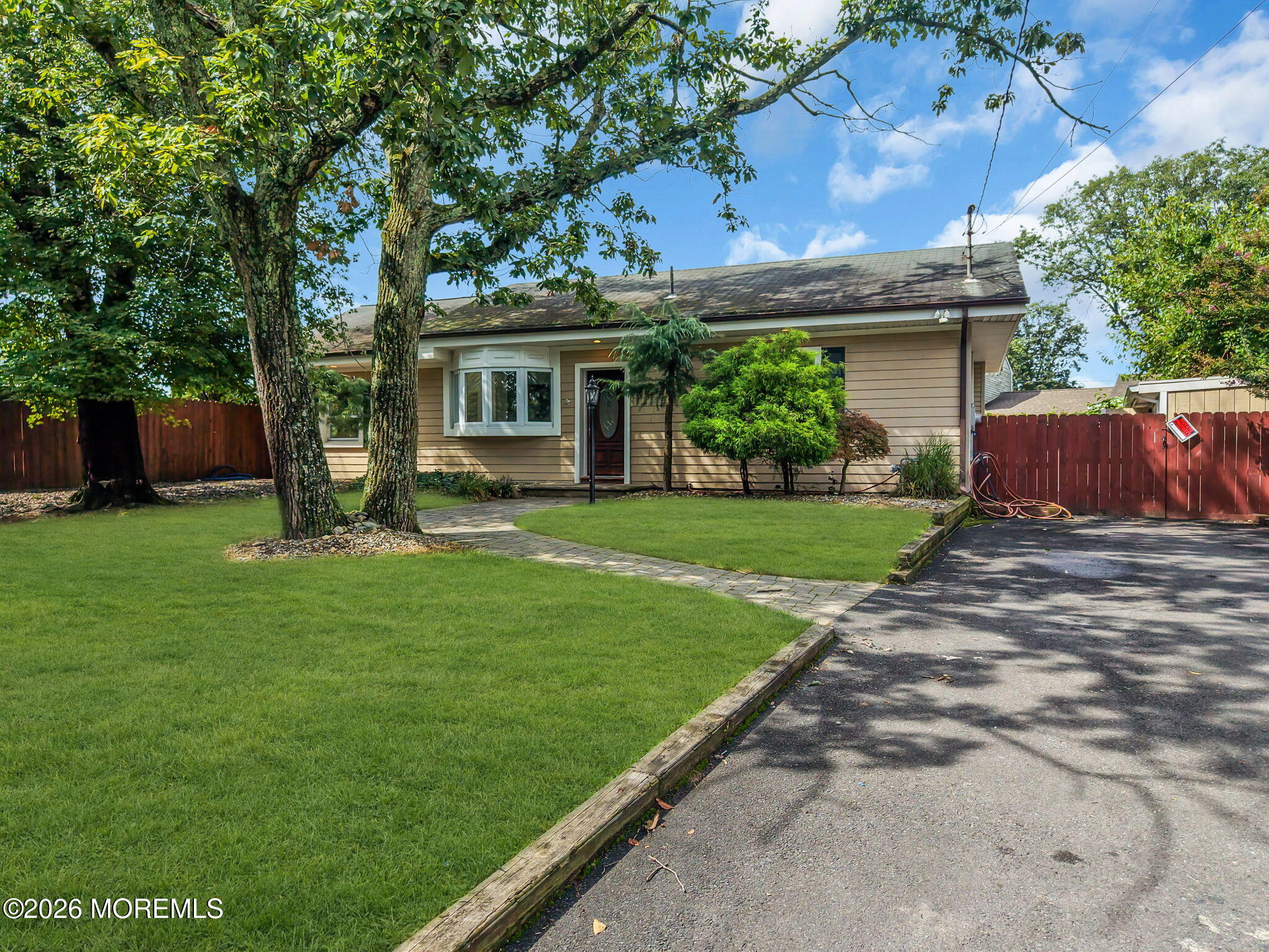 294 Delaware Drive Image 2
