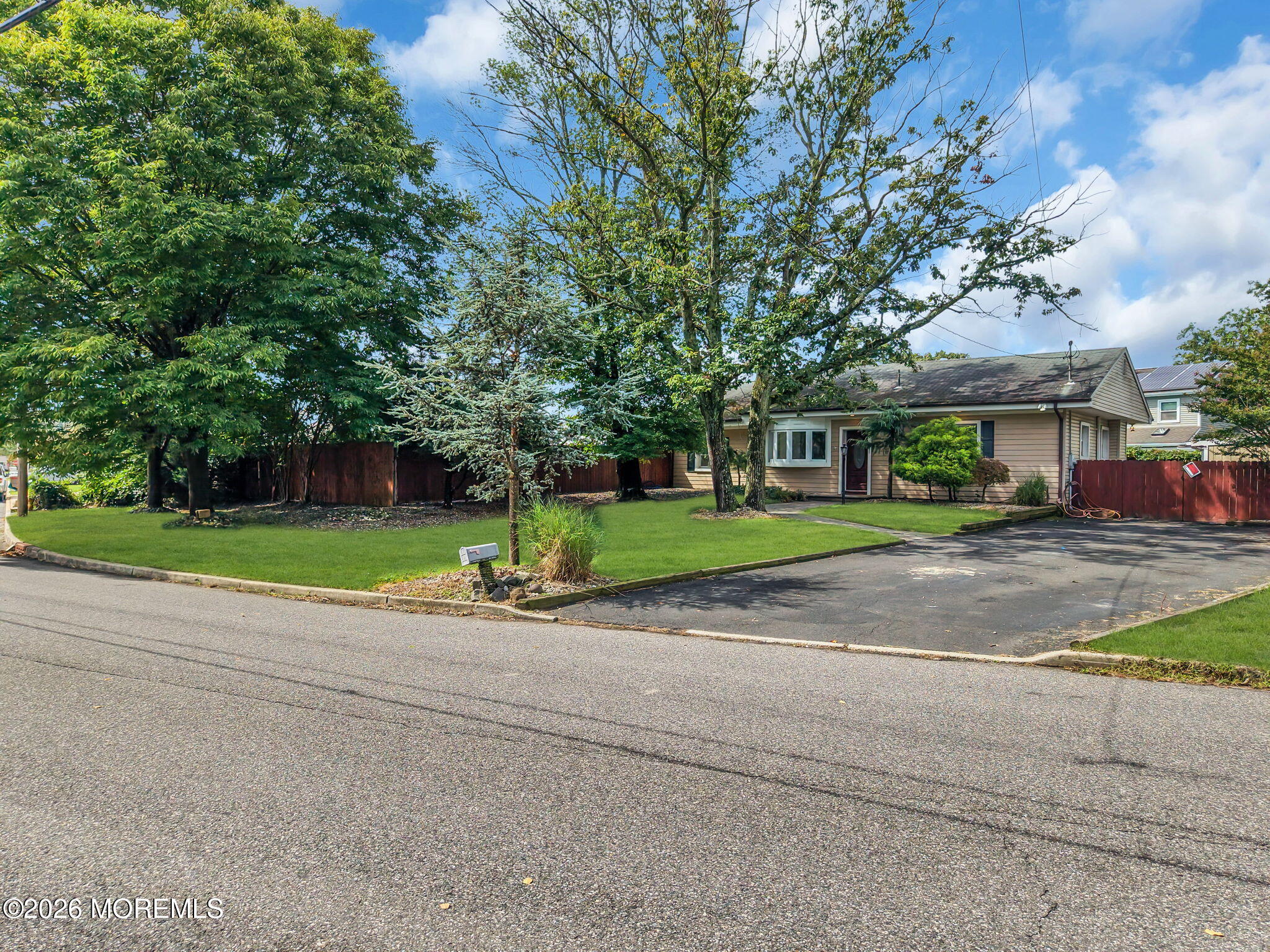 294 Delaware Drive Image 3