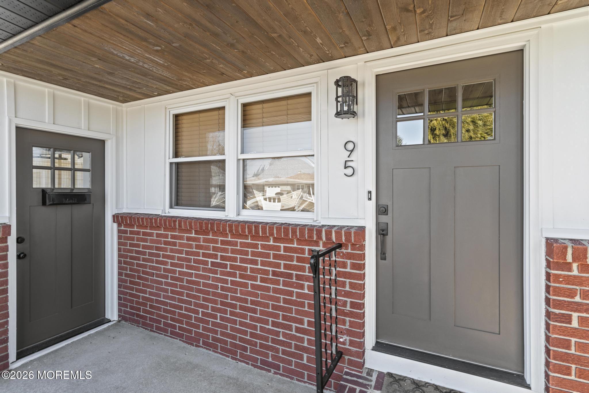95 Barbados Drive Image 4