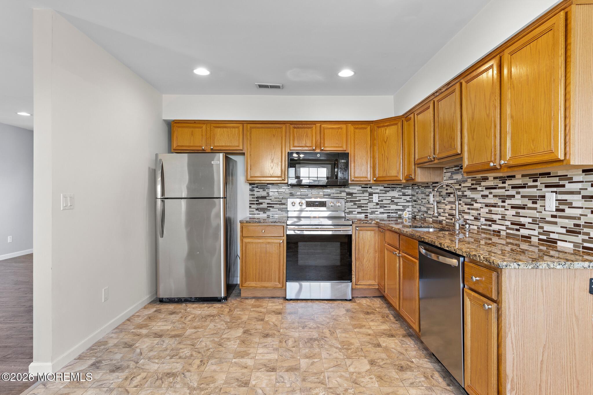 416 Beachway Avenue 4C, Keansburg, NJ, 07734 image 17