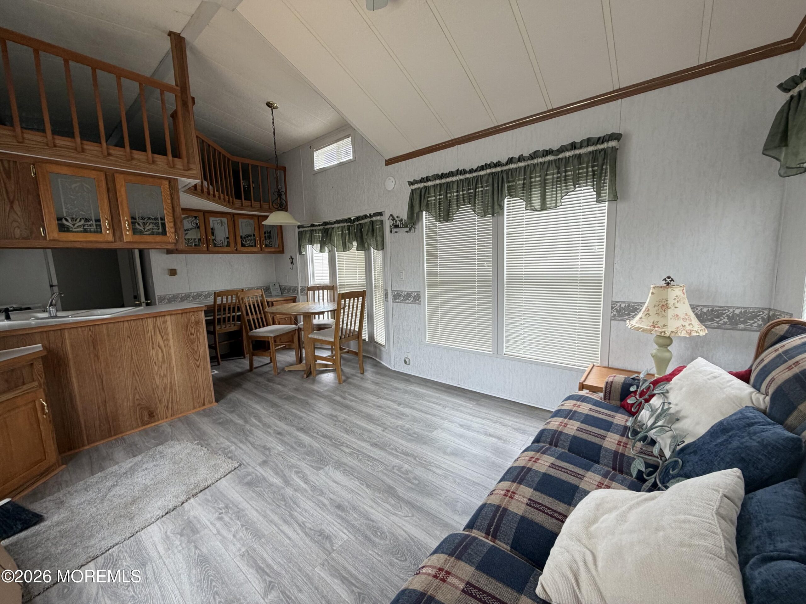 15 Avenue B Image 3