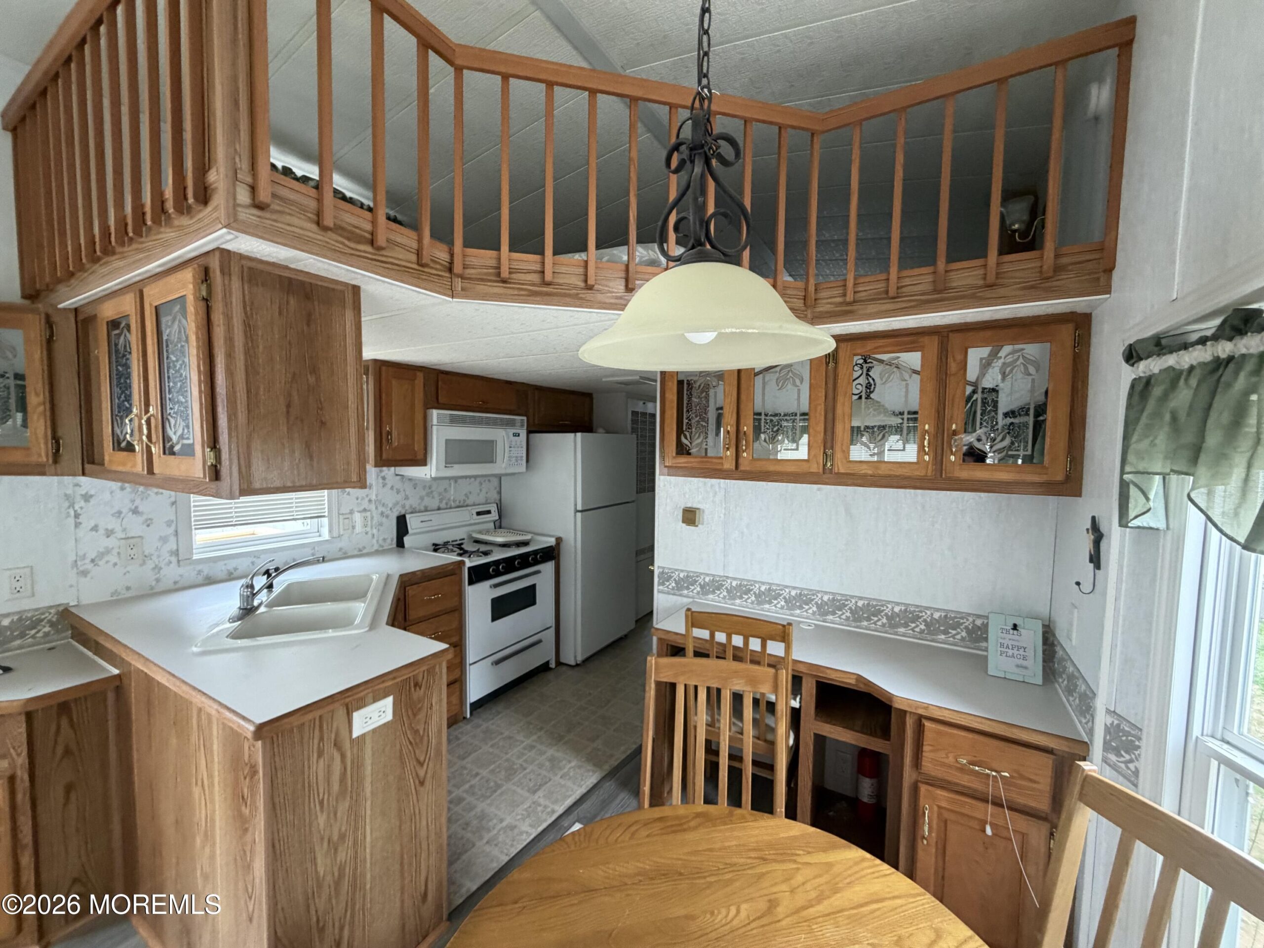 15 Avenue B Image 4