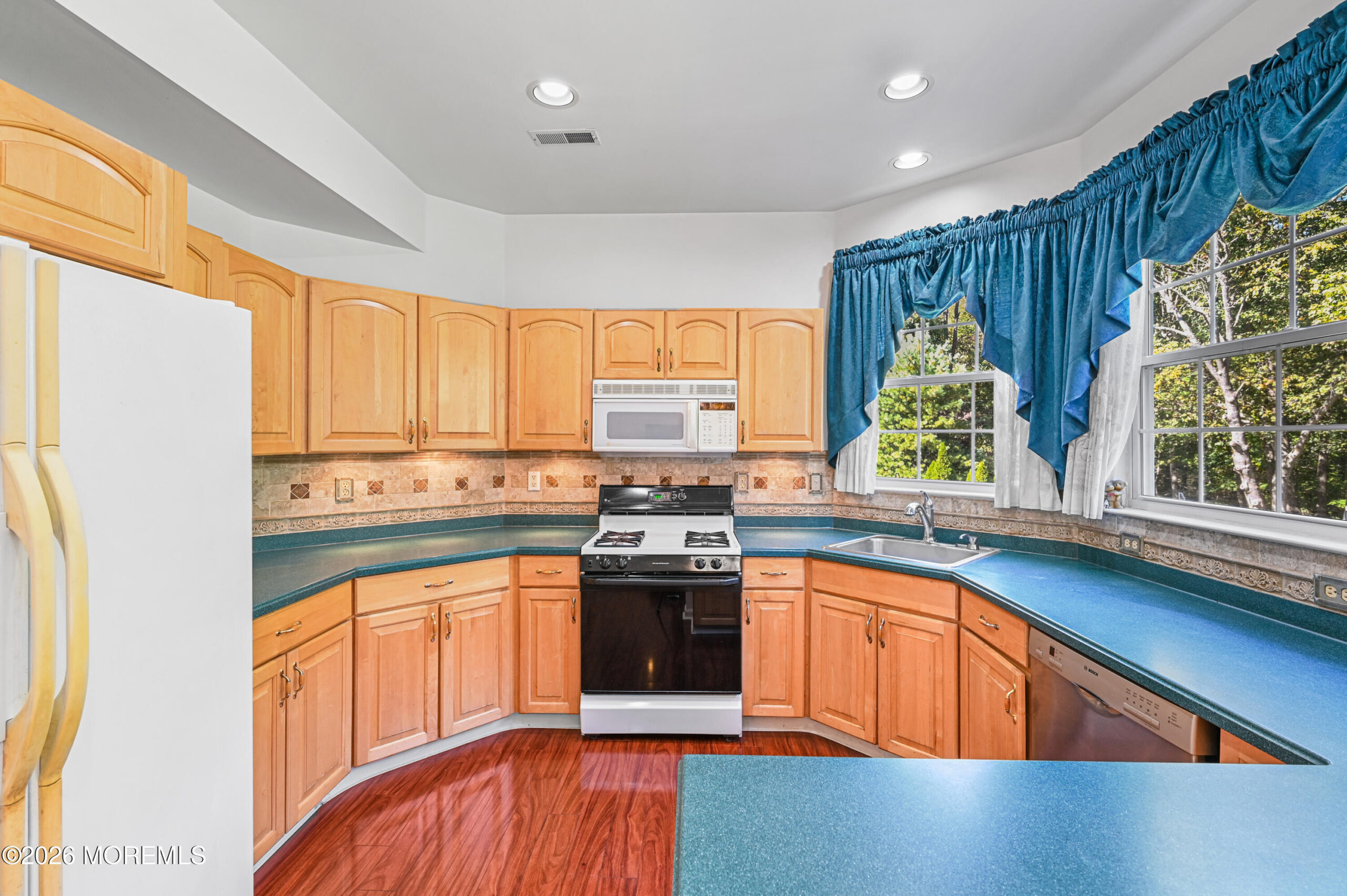 36 Yardley Manor Drive, Matawan, NJ, 07747 image 7