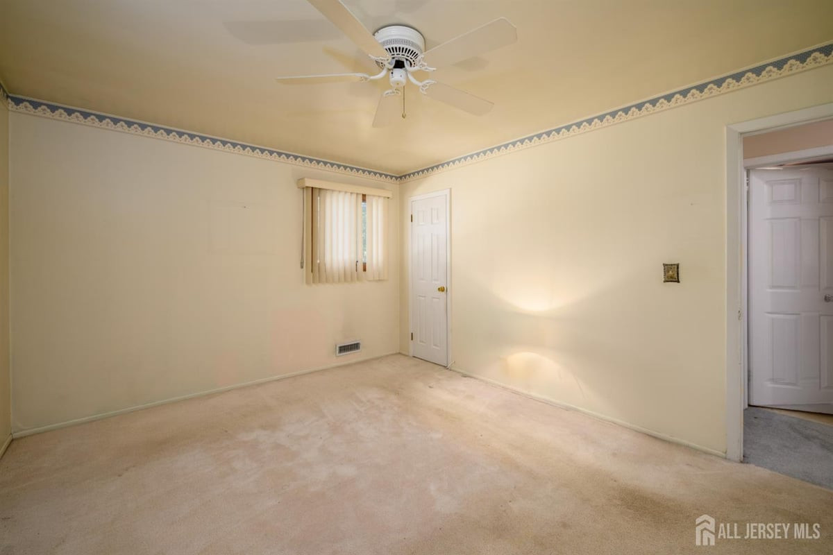 95 New Dover Avenue, Colonia, NJ, 07067 image 26