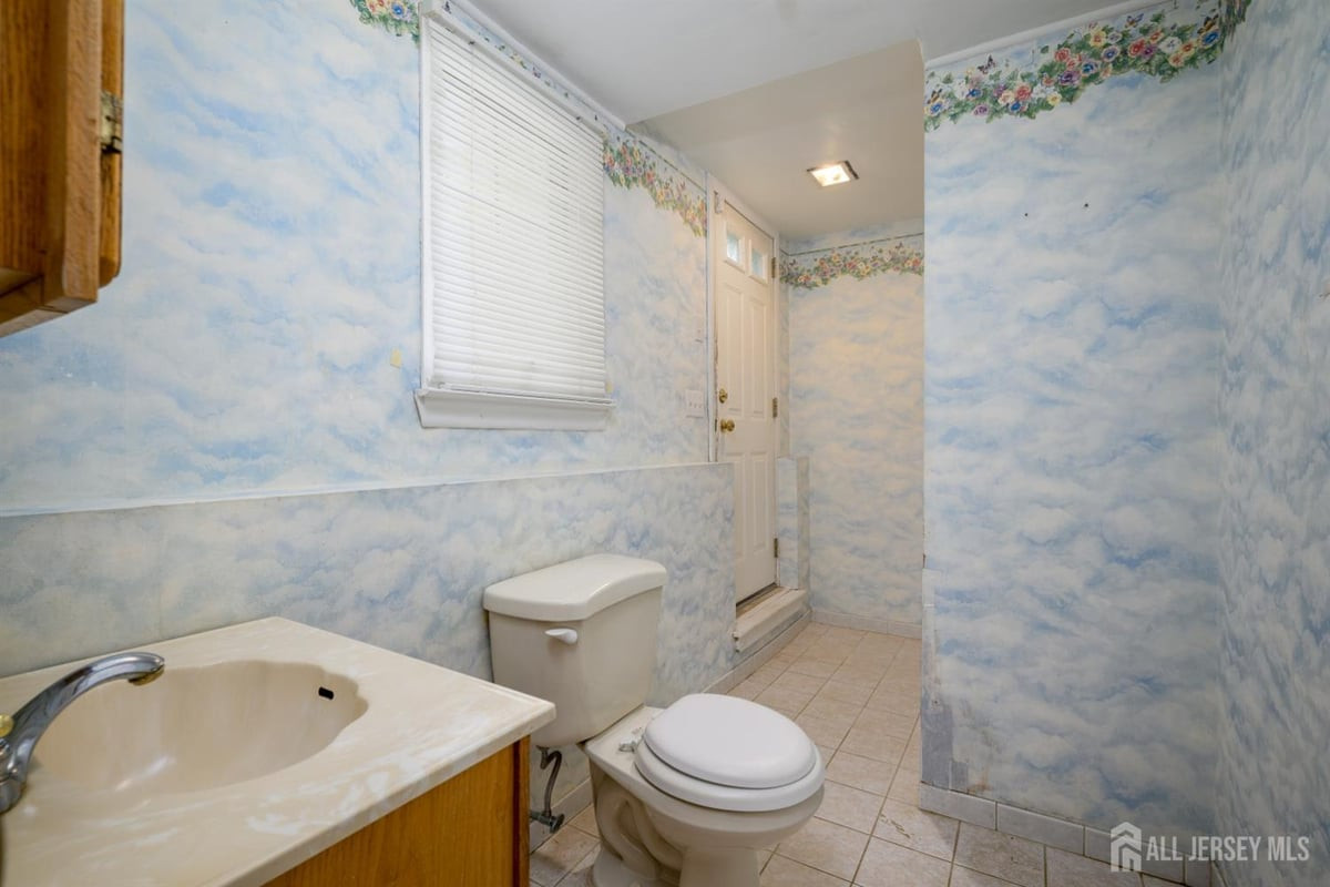 95 New Dover Avenue, Colonia, NJ, 07067 image 32
