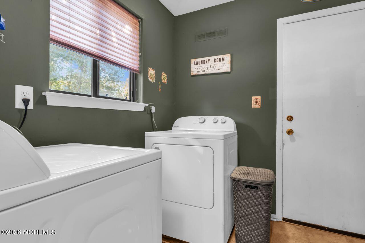 16 Cardinal Lane, Howell, NJ, 07731 image 22