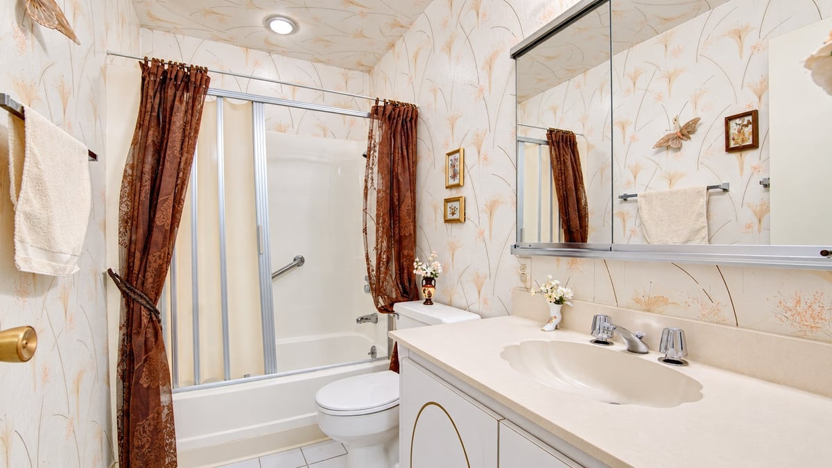 14 B Basswood Plaza B, Monroe, NJ, 08831 image 17