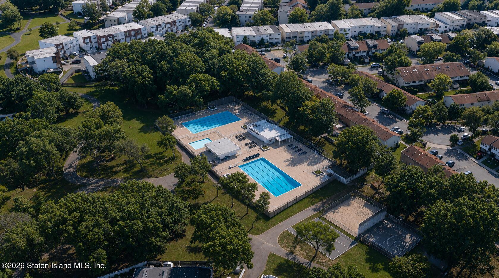 108 Hampton Green, Staten Island, NY, 10312 image 34