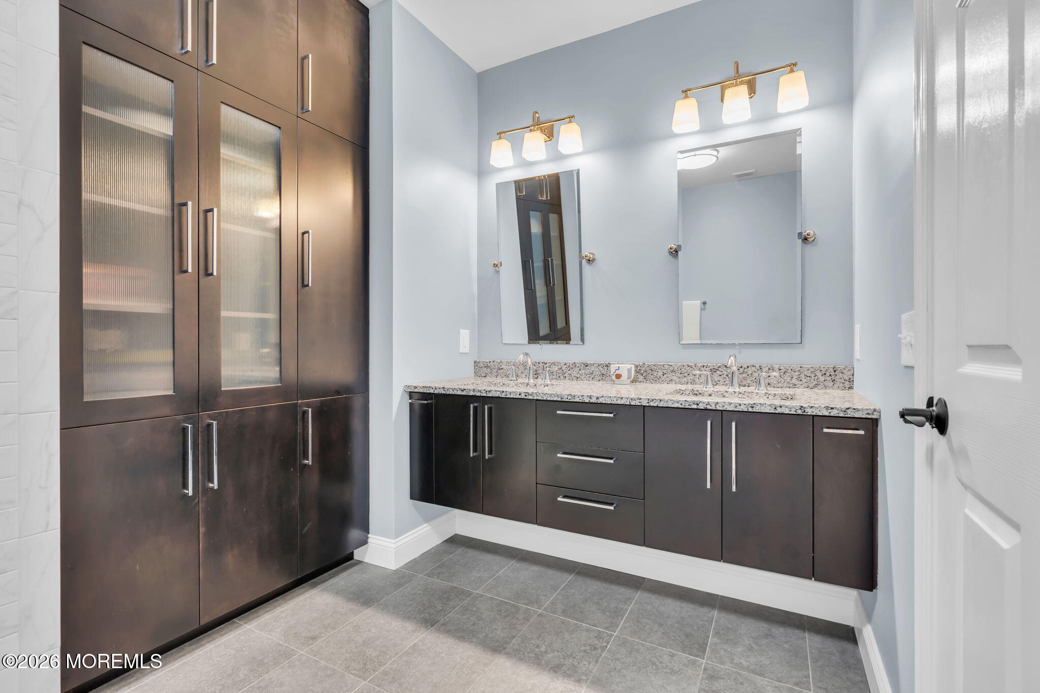 589 St Andrews Place, Manalapan, NJ, 07726 image 43
