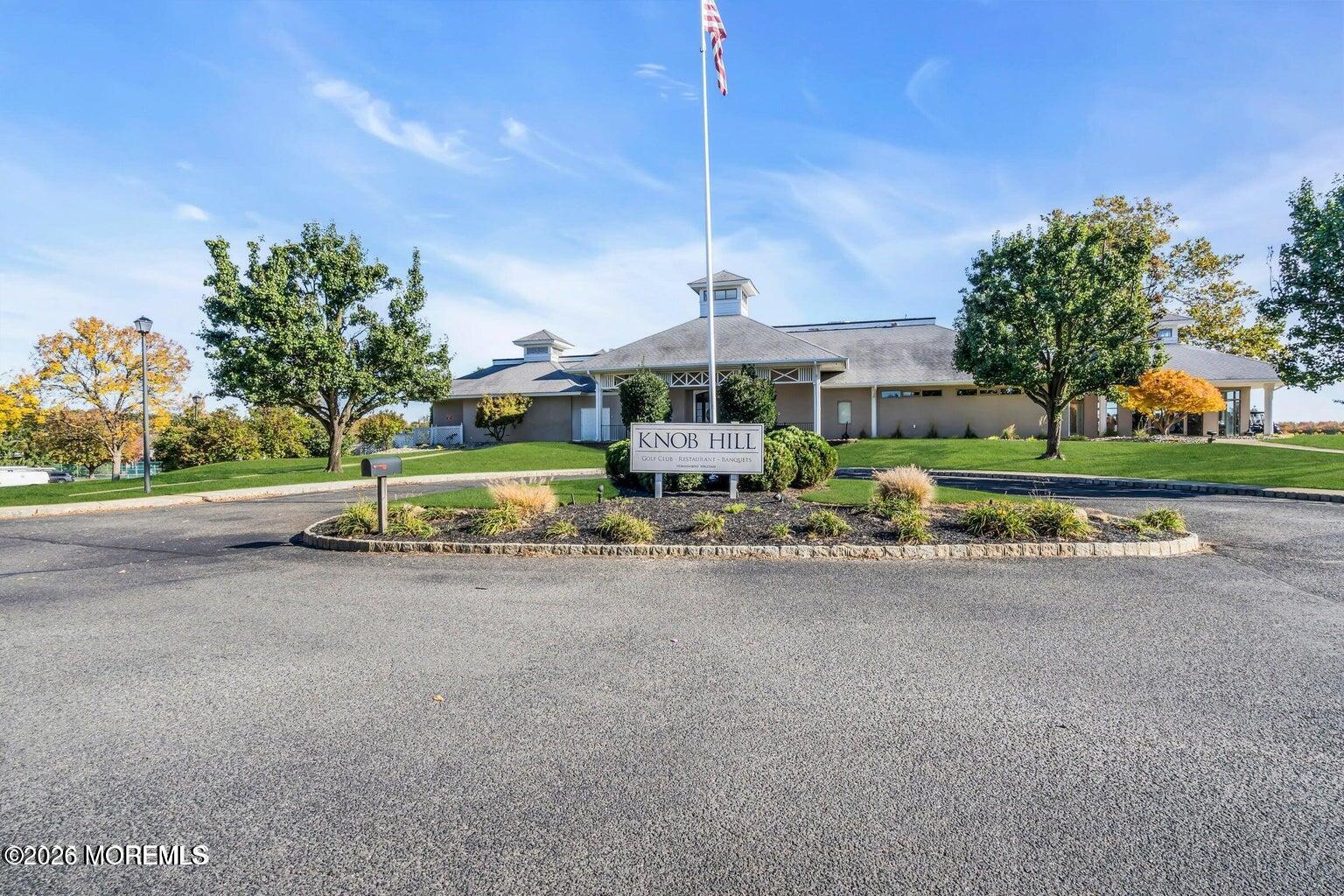 589 St Andrews Place, Manalapan, NJ, 07726 image 49