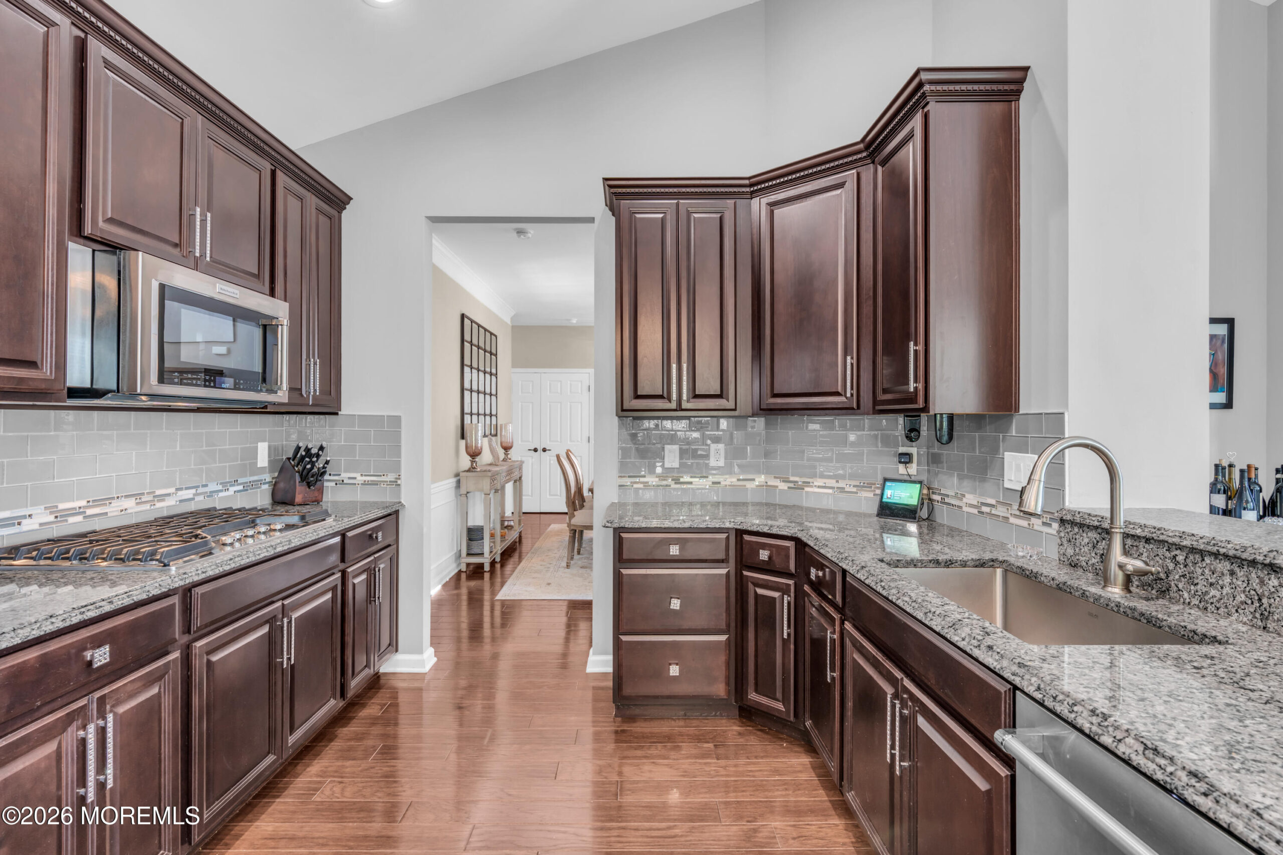 18 W Campania Lane, Farmingdale, NJ, 07727 image 27