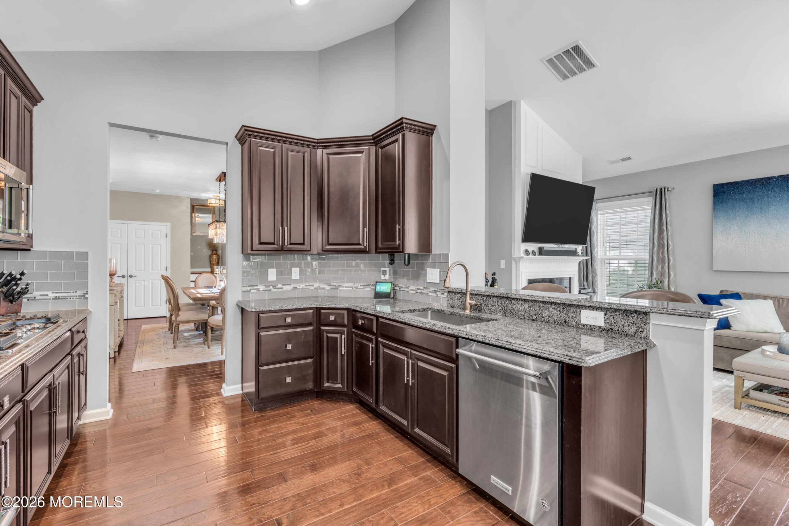 18 W Campania Lane, Farmingdale, NJ, 07727 image 28