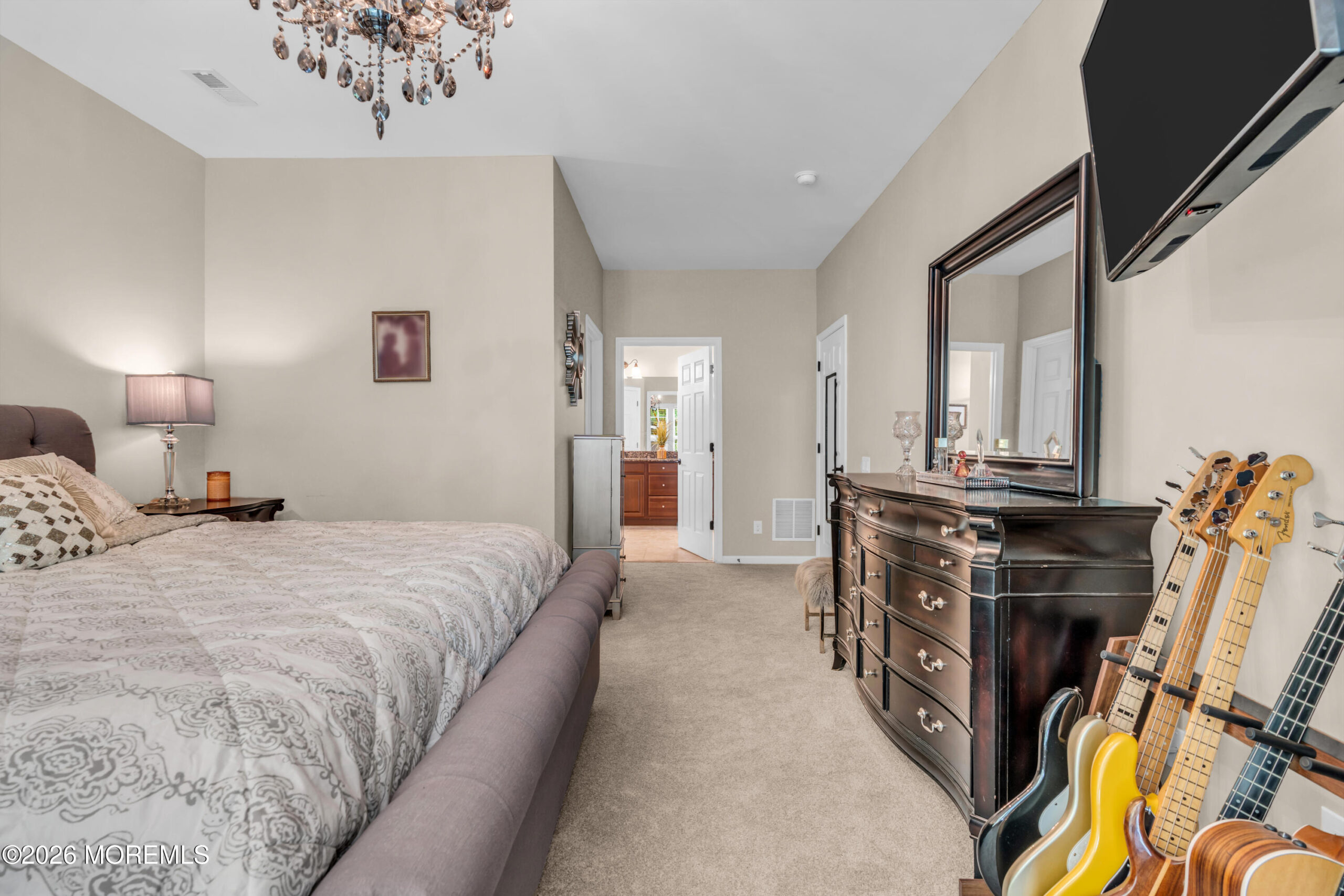 18 W Campania Lane, Farmingdale, NJ, 07727 image 39