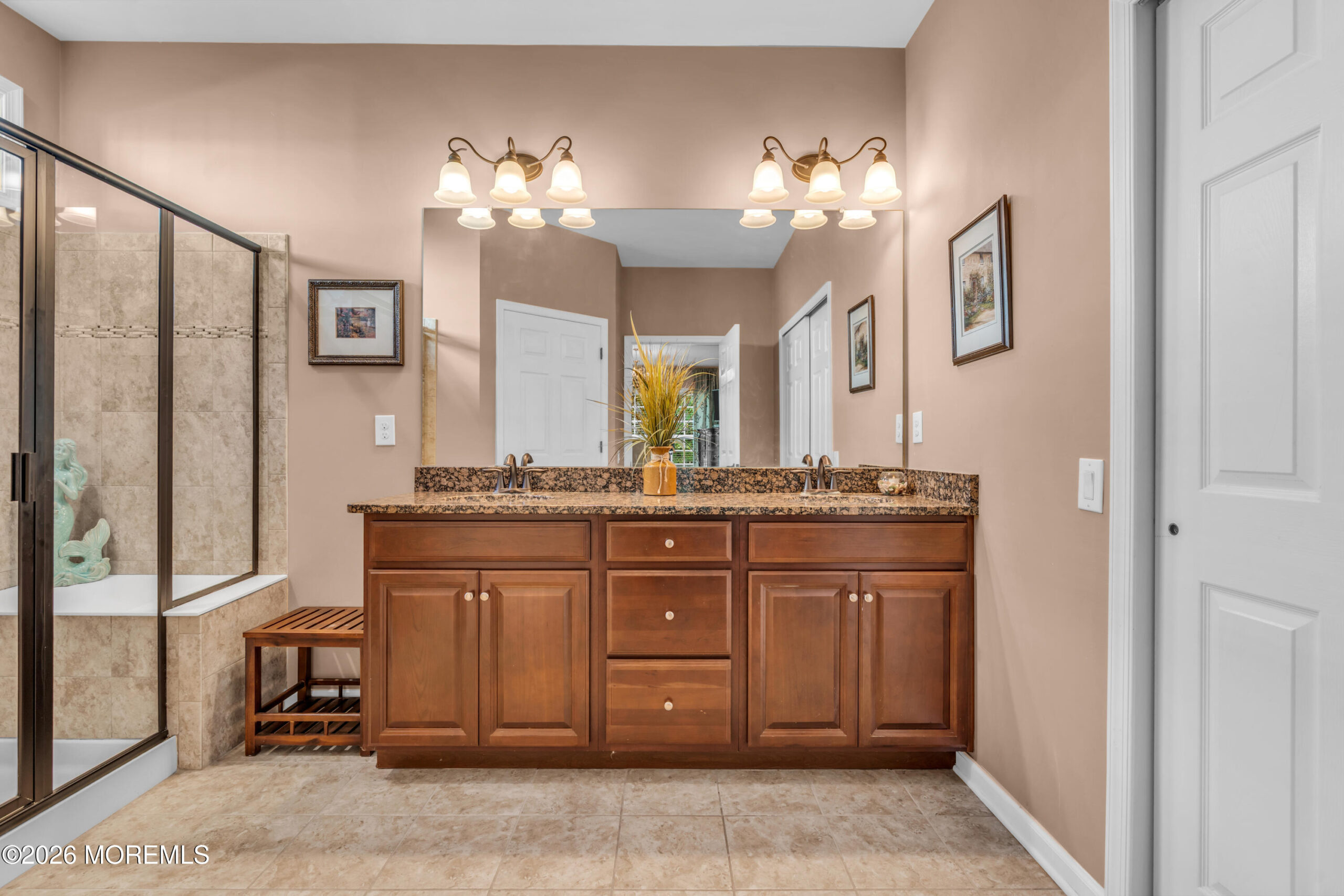 18 W Campania Lane, Farmingdale, NJ, 07727 image 40