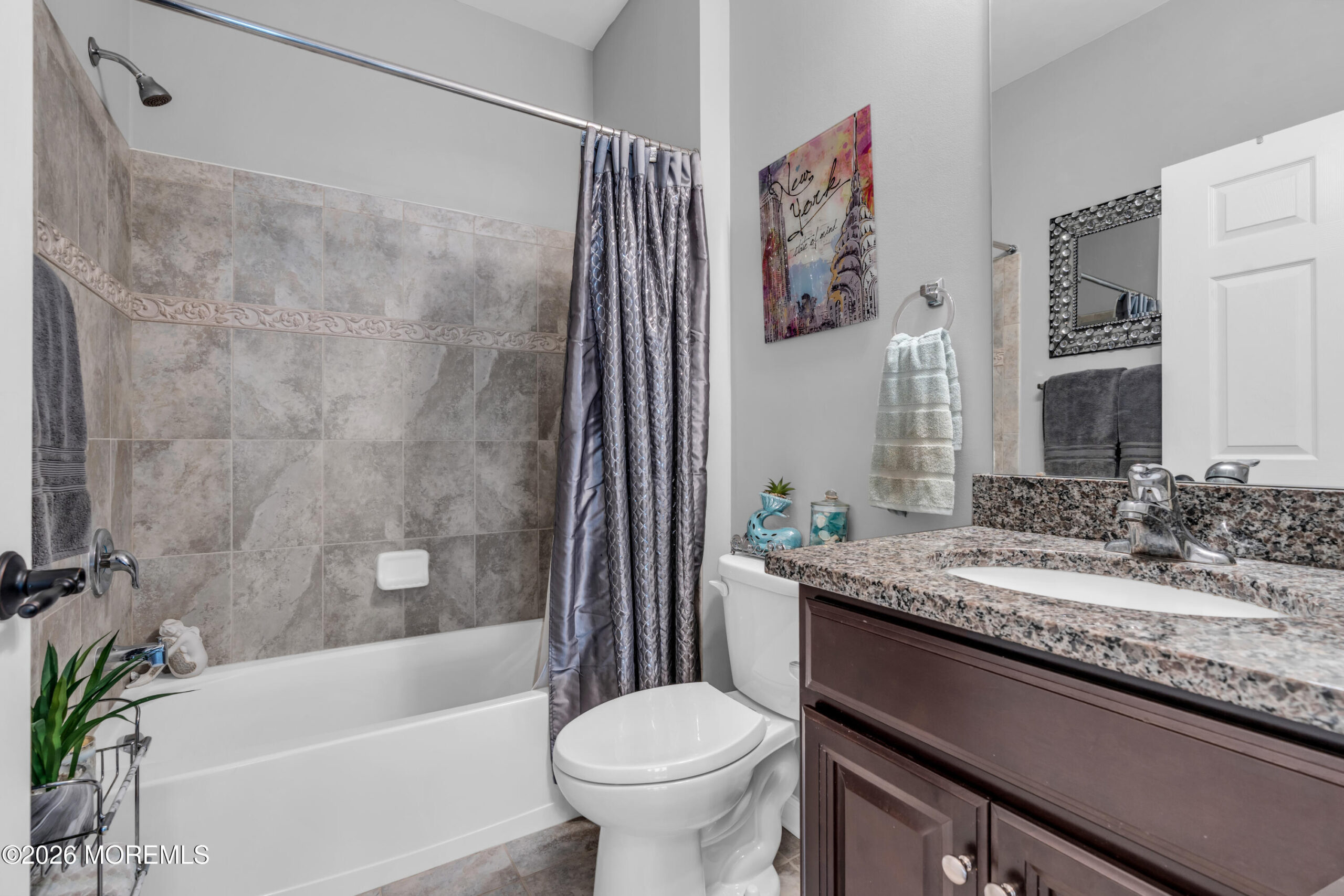 18 W Campania Lane, Farmingdale, NJ, 07727 image 45